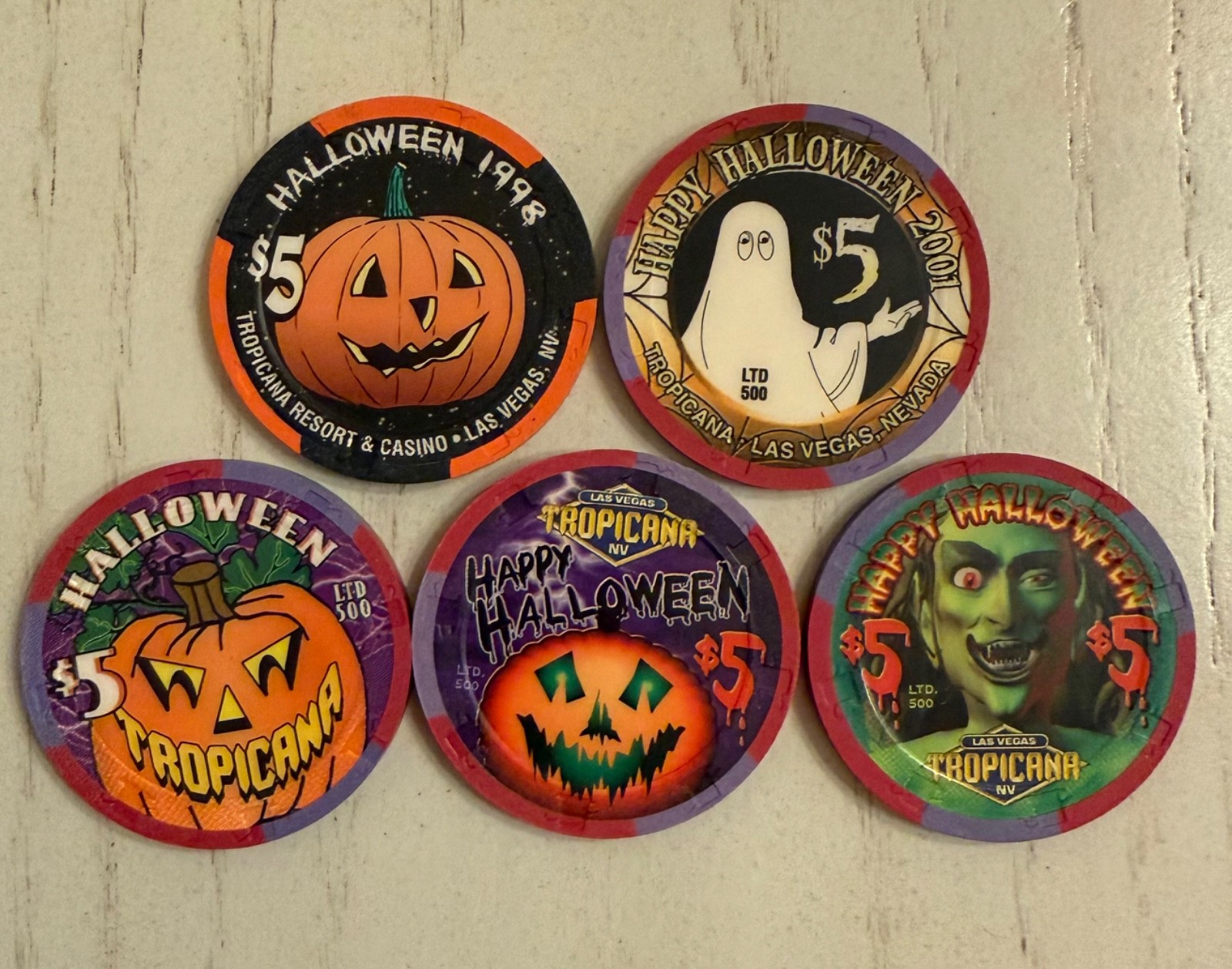 Tropicana Las Vegas $5 Happy Halloween 1998-2004 Set Of 5 Casino Chips Tropicana Las Vegas $5 Happy Halloween 1998-2004 Set Of 5 Casino Chips