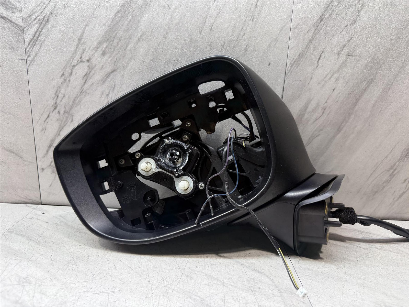 2018 2023 MAZDA CX-9 SIDE MIRROR OEM LH LEFT DRIVER SIDE MIRROR W/ CAMERA HOLE