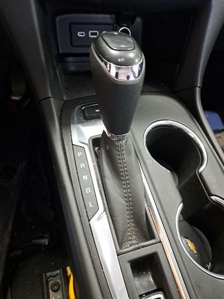 2016 - 2025 Chevy Equinox   Automatic  Floor  Shifter Shift Assembly OEM