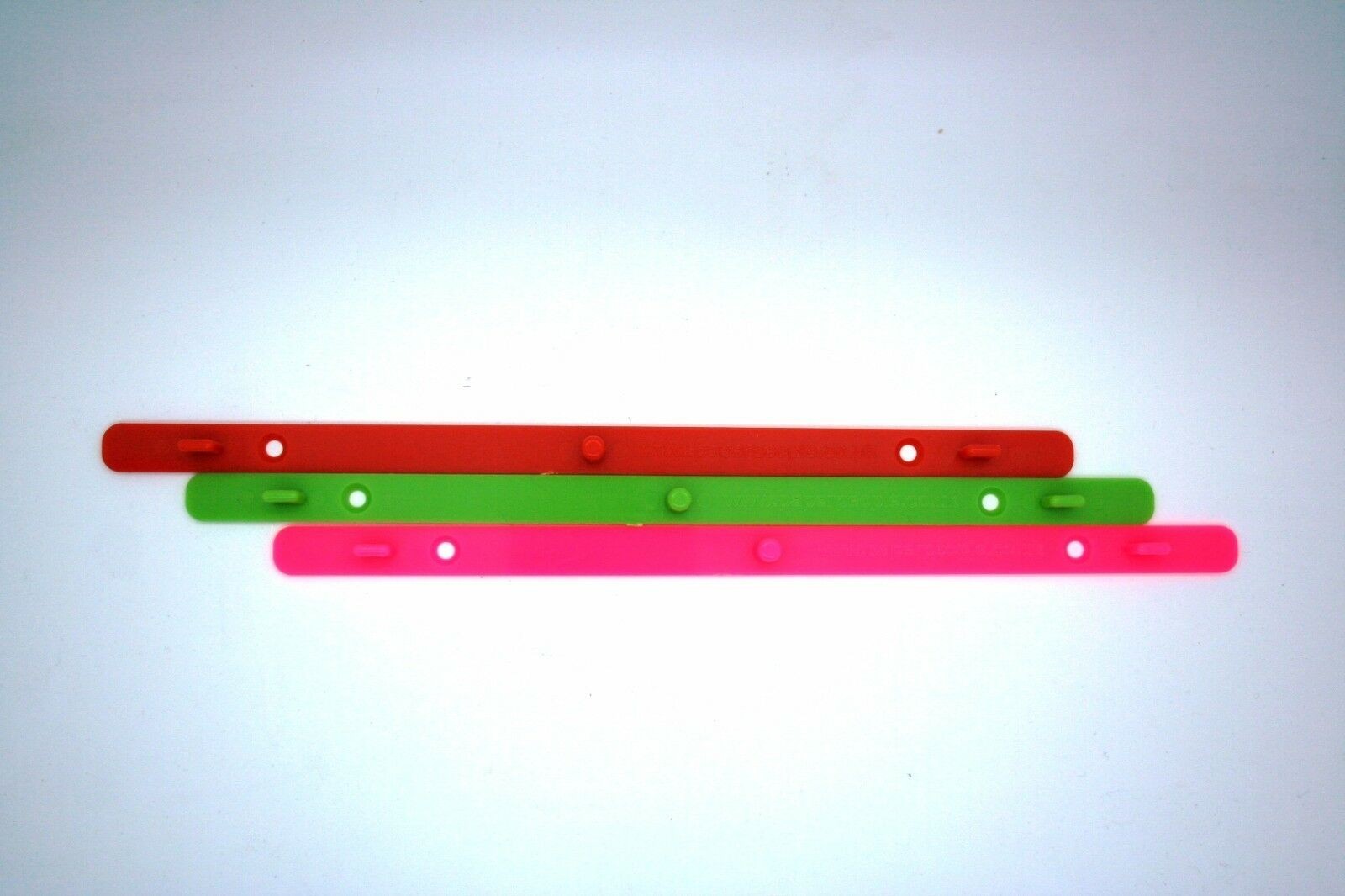 PLASTIC PEG BAR FOR ANIMATION - ACME STANDARD 3 PIN PEGBAR PLASTIC PEG BAR FOR ANIMATION - ACME STANDARD 3 PIN PEGBAR