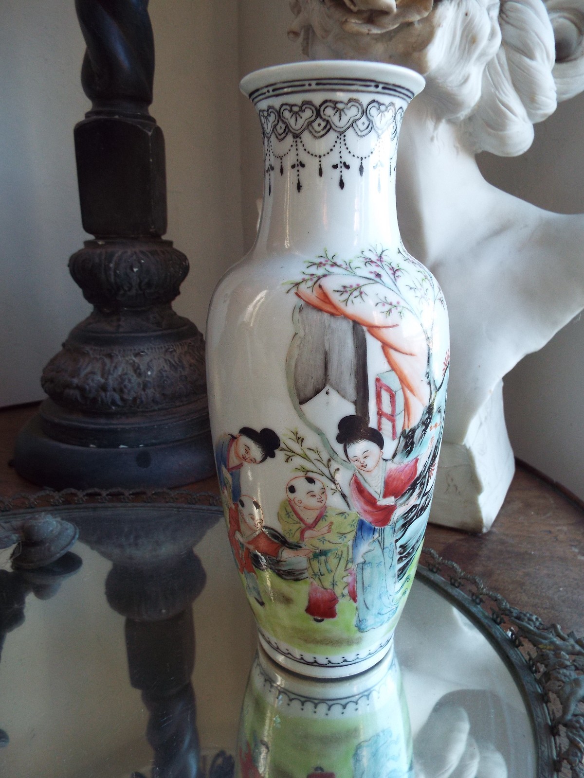 ANTIQUE CHINESE REPUBLIC QUANYIN GUANYIN FAMILLE ROSE COURT LADIES VASE NR ANTIQUE CHINESE REPUBLIC QUANYIN GUANYIN FAMILLE ROSE COURT LADIES VASE NR