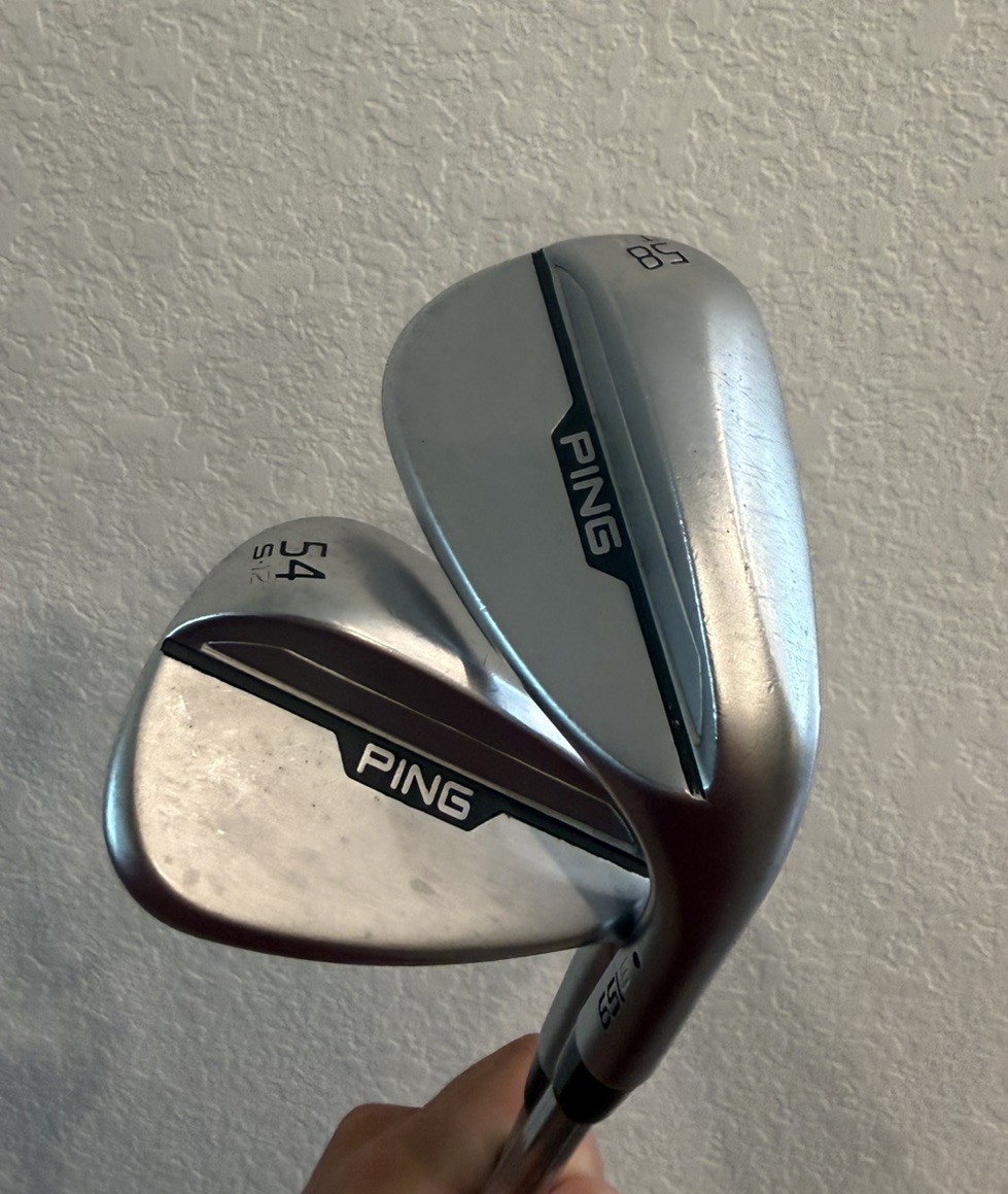 Ping S159 Chrome 54*, 58* Wedge Set Black dot S400 Dynamic Gold Tour Issue Ping S159 Chrome 54*, 58* Wedge Set Black dot S400 Dynamic Gold Tour Issue
