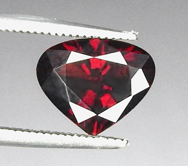 Best Fiery 3.3ct IF Dark Red Garnet Natural Earth Mined Unheated Faceted Heart