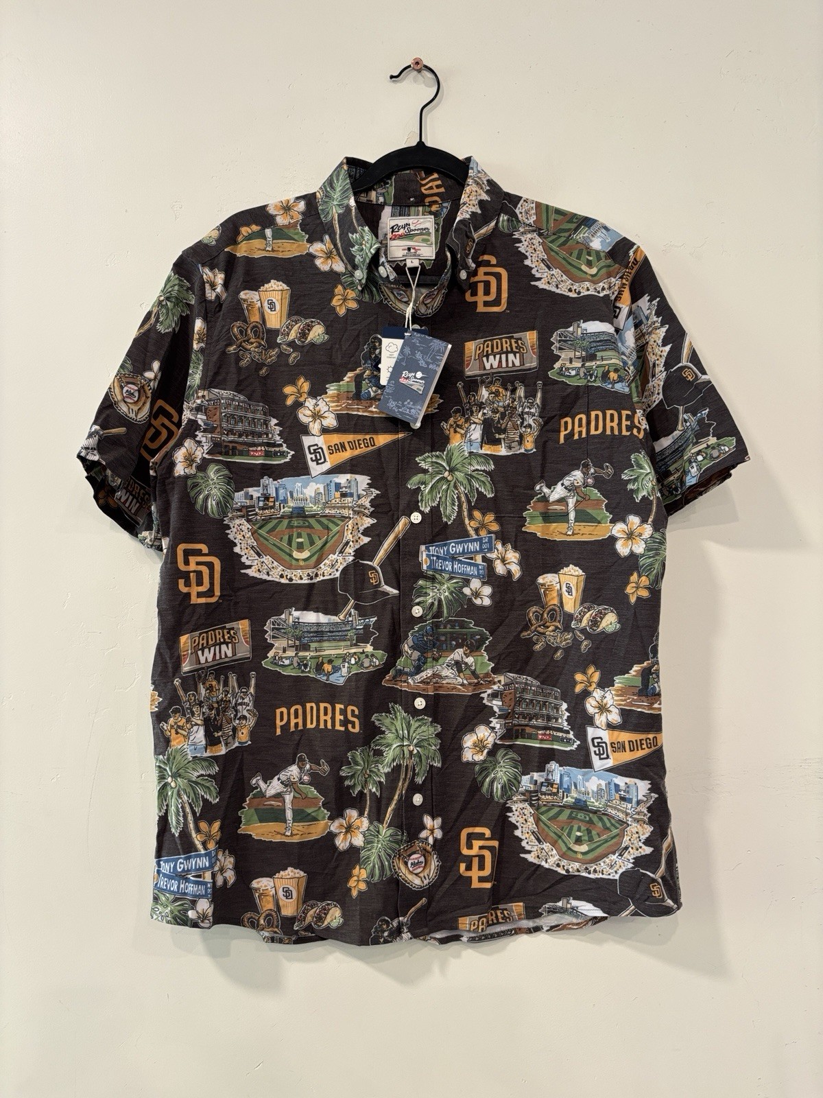 New Reyn Spooner Black San Diego Padres Scenic Button Down Shirt Mens M MLB New Reyn Spooner Black San Diego Padres Scenic Button Down Shirt Mens M MLB