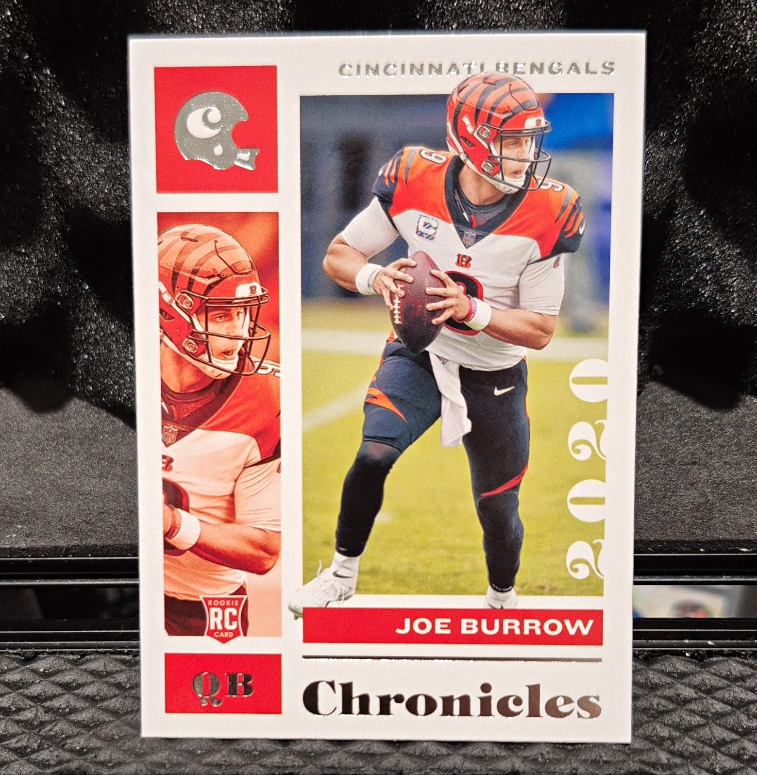Panini 2020 Chronicles Football Joe Burrow (RC) #19 Cincinnati Bengals Panini 2020 Chronicles Football Joe Burrow (RC) #19 Cincinnati Bengals