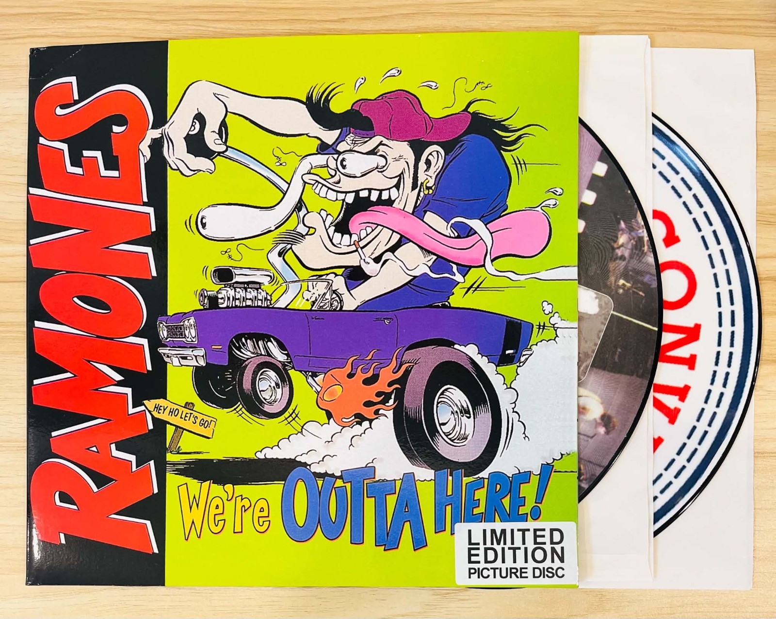 Ramones / We\'re Outta Here 1998 Limited Picture Disc 2LP Empty MT431 Converse
