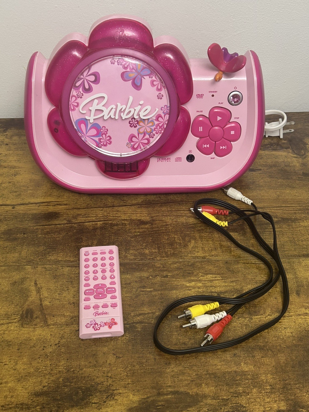 MATTEL BARBIE DVD BLOSSOM PLAYER WITH REMOTE 2007 POWERS ON FOR PARTS READ MATTEL BARBIE DVD BLOSSOM PLAYER WITH REMOTE 2007 POWERS ON FOR PARTS READ