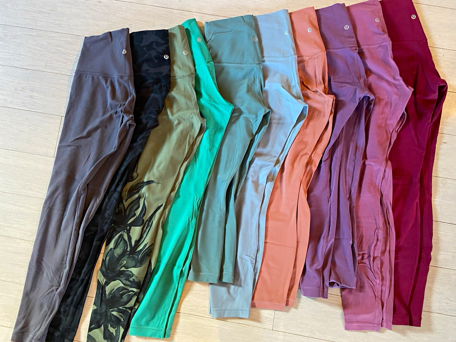 Women’s Lululemon high rise align leggings Lot 10 Multicolor length 25-28 Women’s Lululemon high rise align leggings Lot 10 Multicolor length 25-28