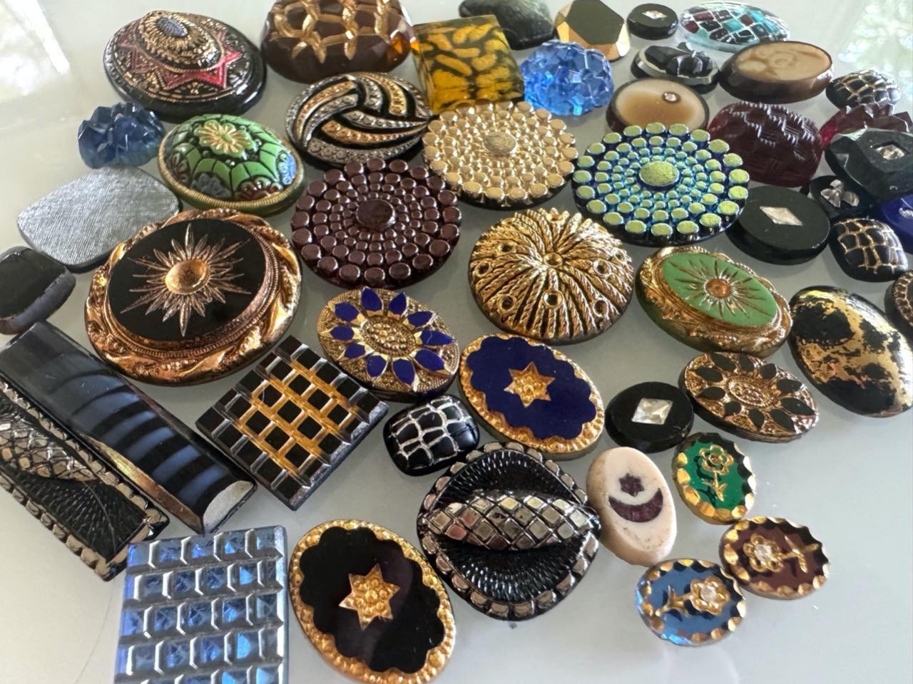 Vintage Fancy Glass Cabs Stones Lot 50