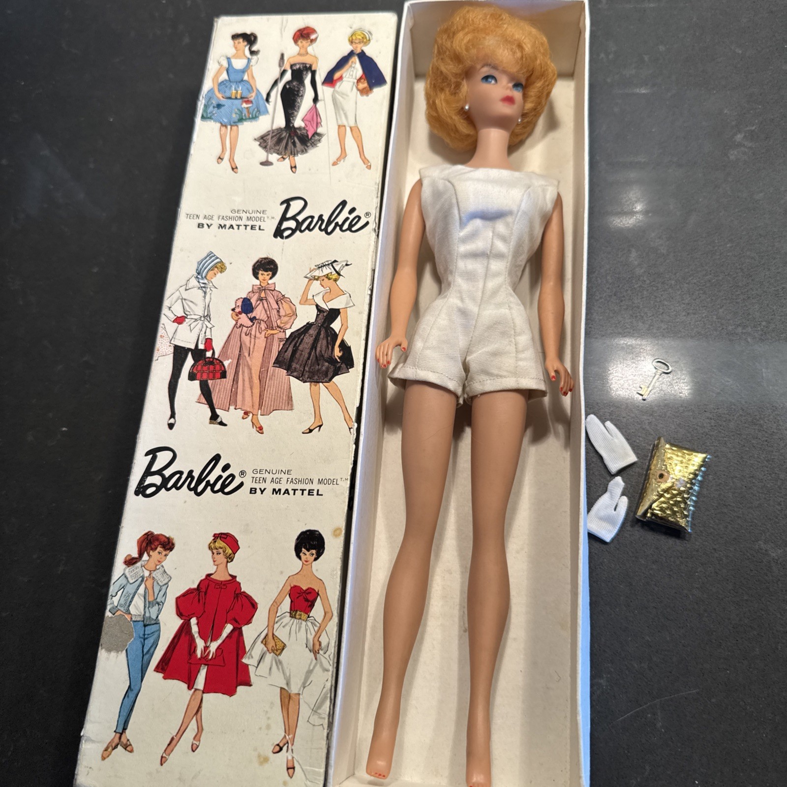 1961-62 Vintage #850 Mattel BARBIE w/ Box 1961-62 Vintage #850 Mattel BARBIE w/ Box