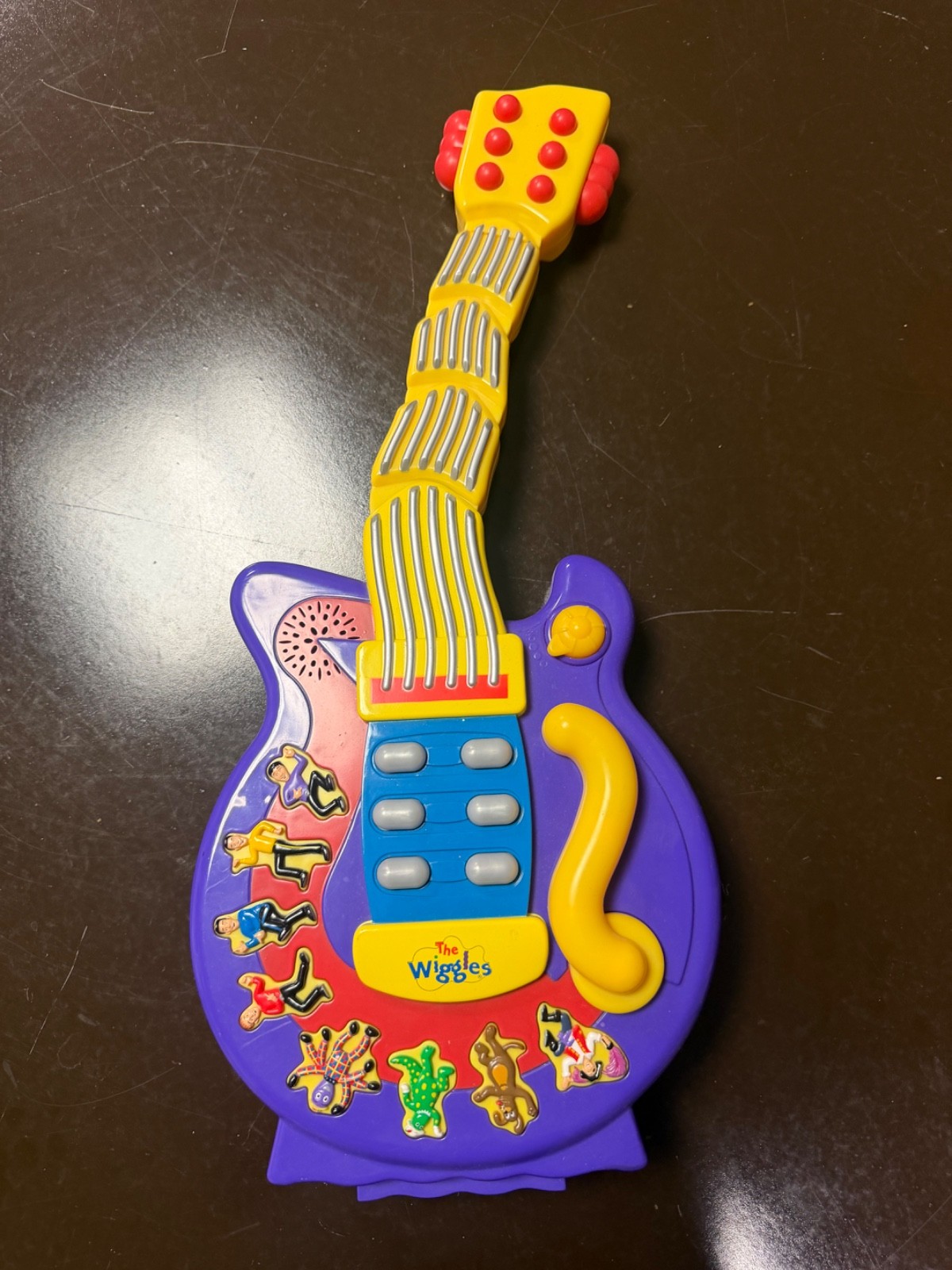 Vintage 2004 The Wiggles Wiggly Giggly Dancing Guitar Spin Master WORKS