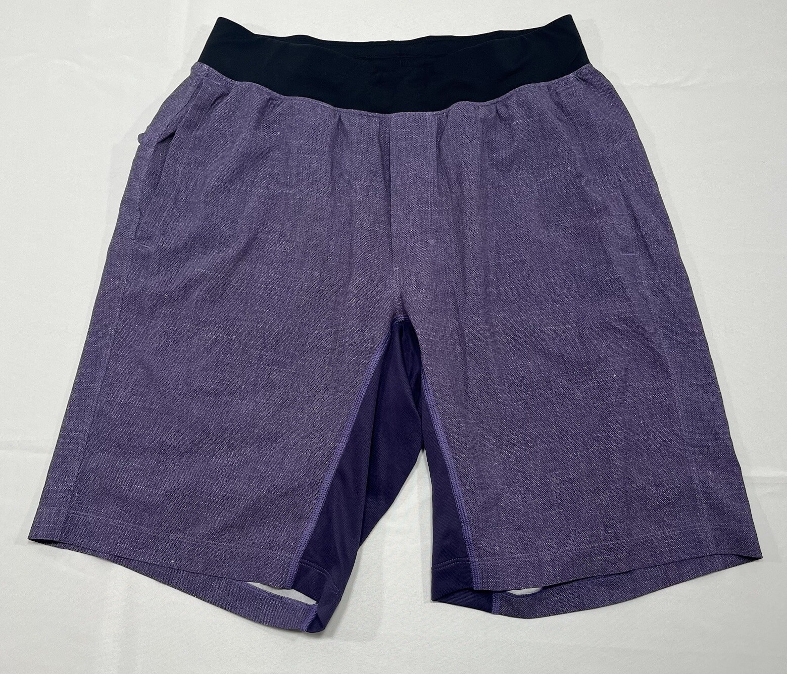 Lululemon Athletica TECH Athletic Shorts Men\'s Medium (28x9.5”) Purple Logo