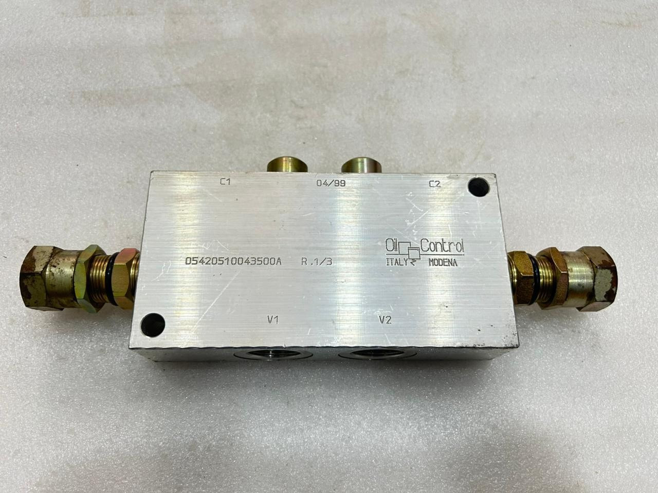 Oil Control 05420510043500A Double Acting Overcentre Valve