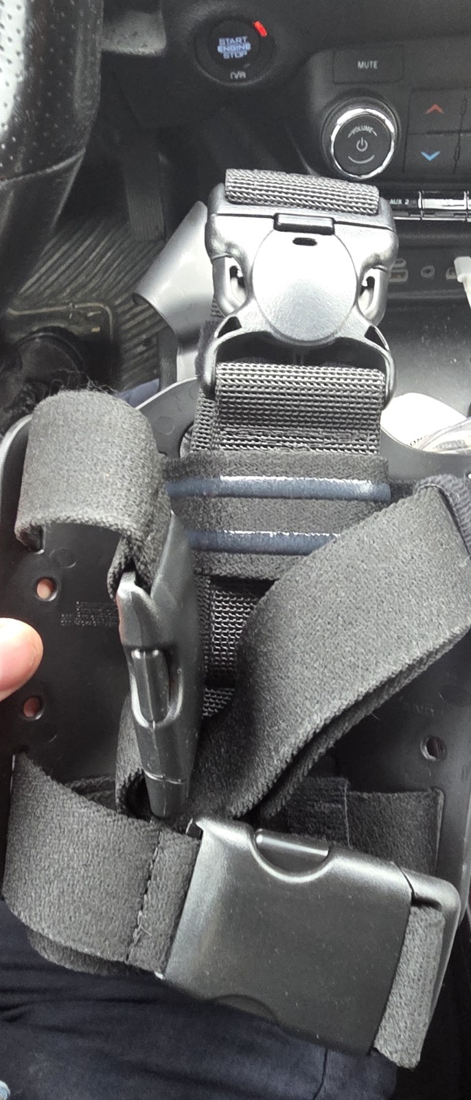 Safariland 6355-832 Black Right Thigh Tactical Holster GLOCK 17/22 new in box Safariland 6355-832 Black Right Thigh Tactical Holster GLOCK 17/22 new in box