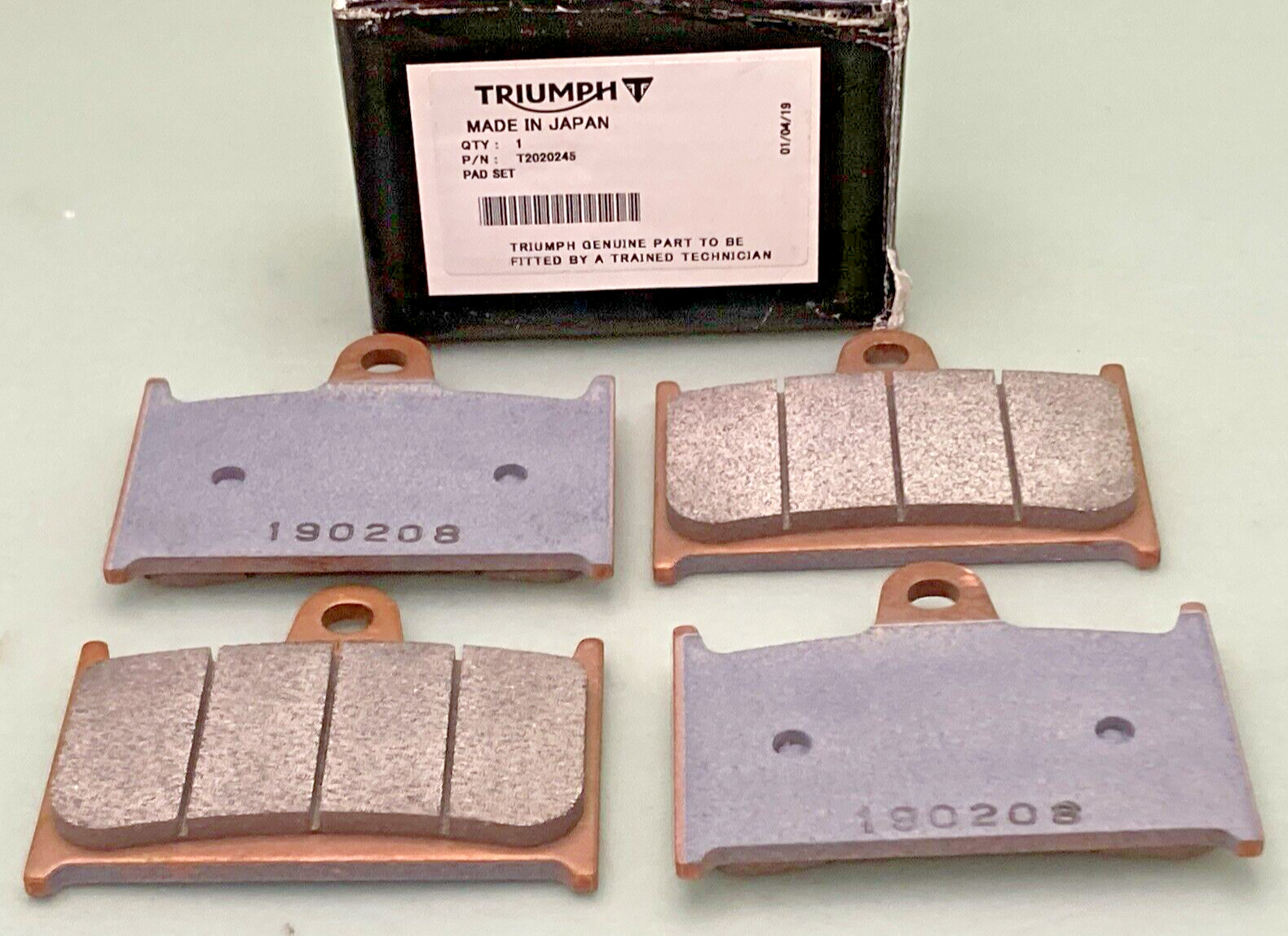 NEW GENUINE TRIUMPH T2020245 BRAKE PADS SET OF 4