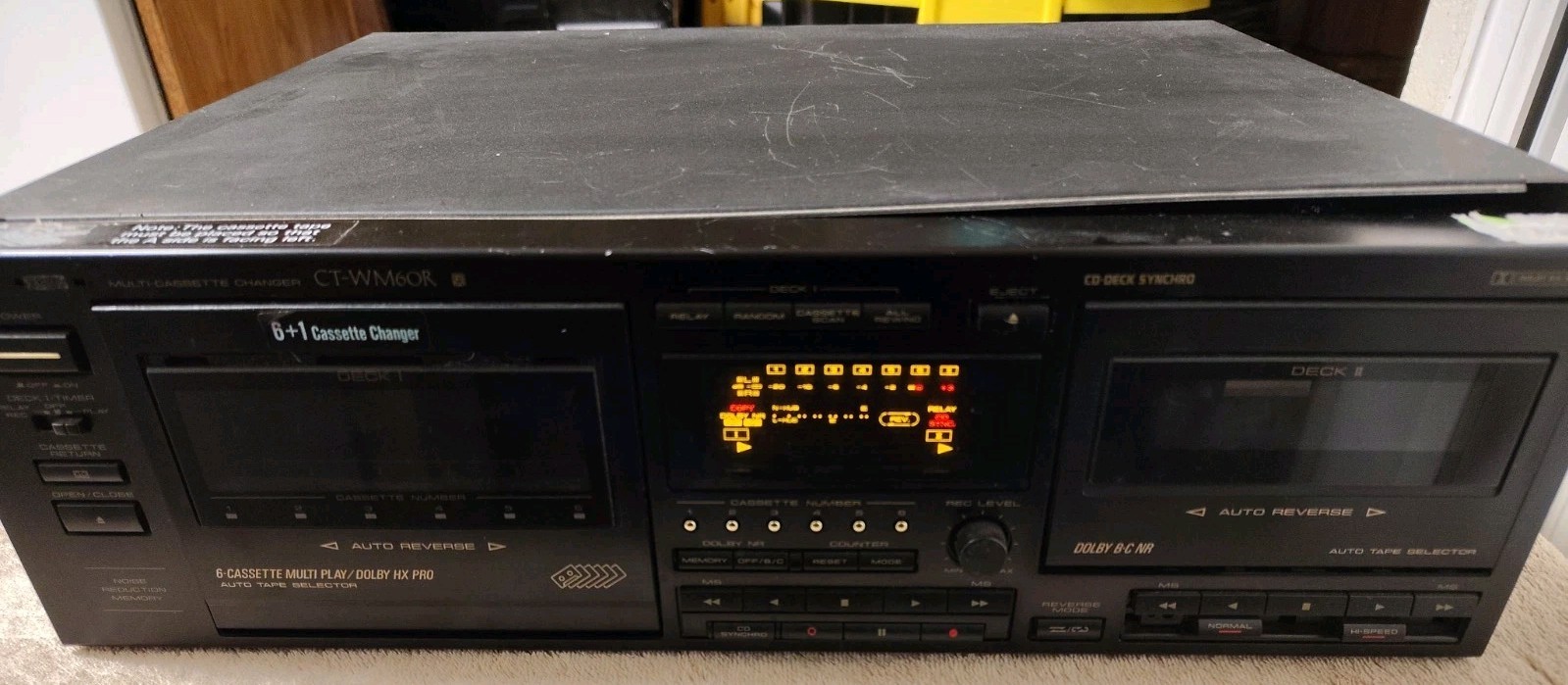 Pioneer CT-WM60R 6+1 for Parts As is Turns On Pioneer CT-WM60R 6+1 for Parts As is Turns On