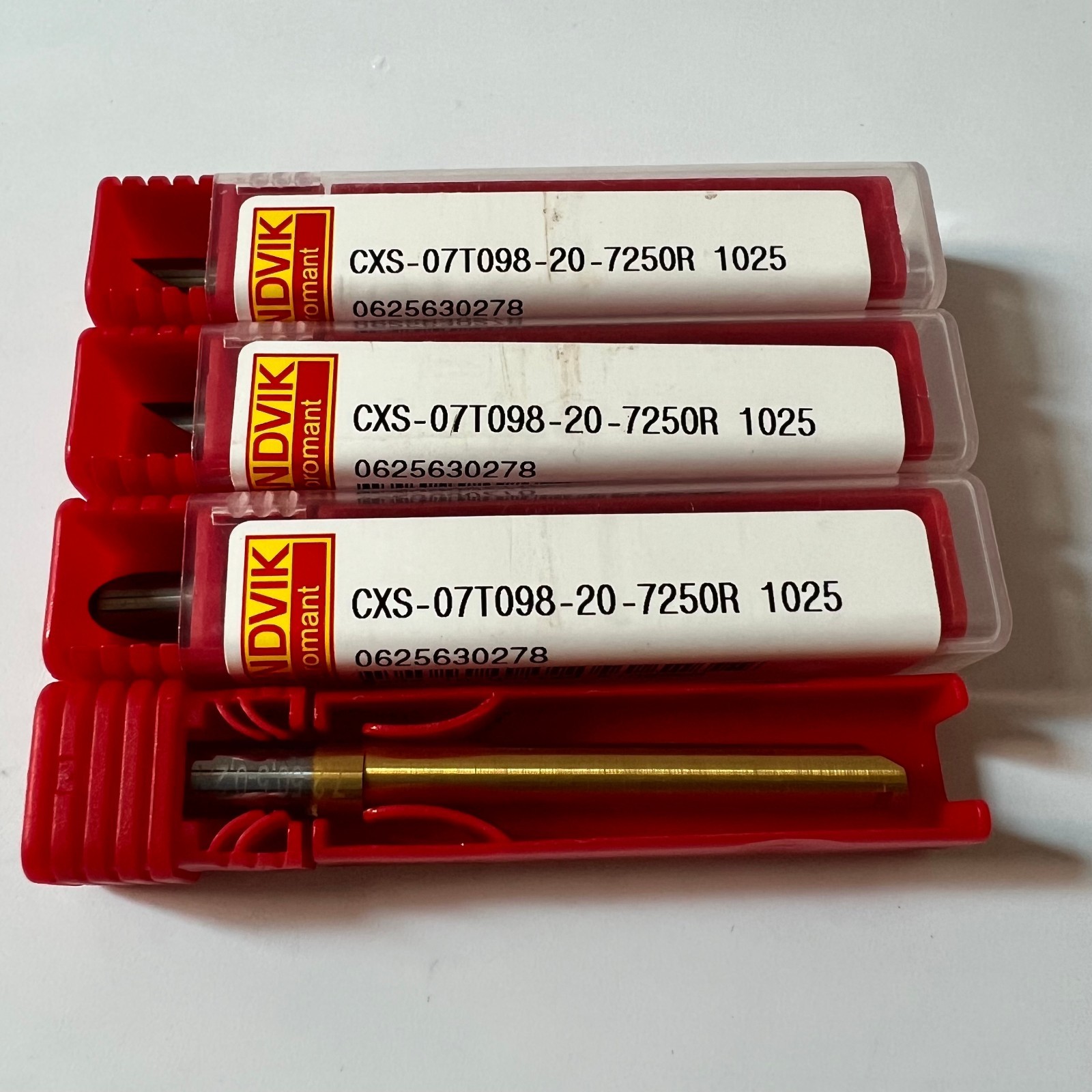 1Pcs/BOX Sandvik CXS-07T098-20-7250R 1025 1Pcs/BOX Sandvik CXS-07T098-20-7250R 1025