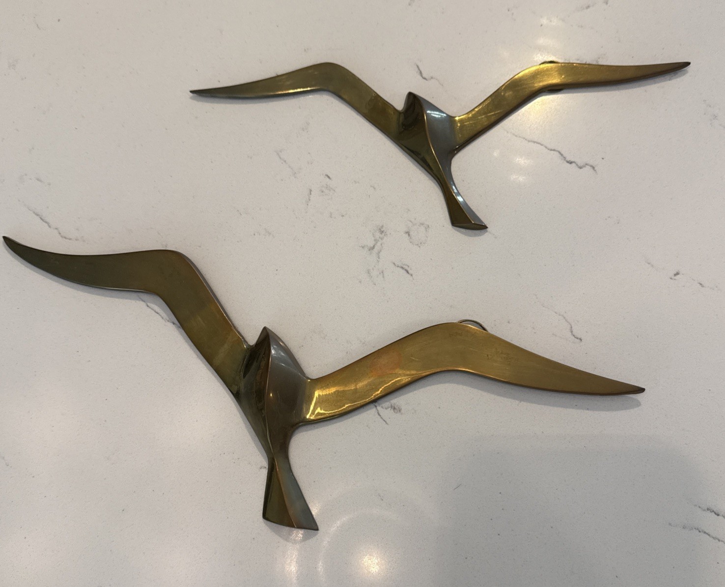 VINTAGE SET OF 2 FLYING BRASS BIRDS MCM WALL DECOR BIRDS 18
