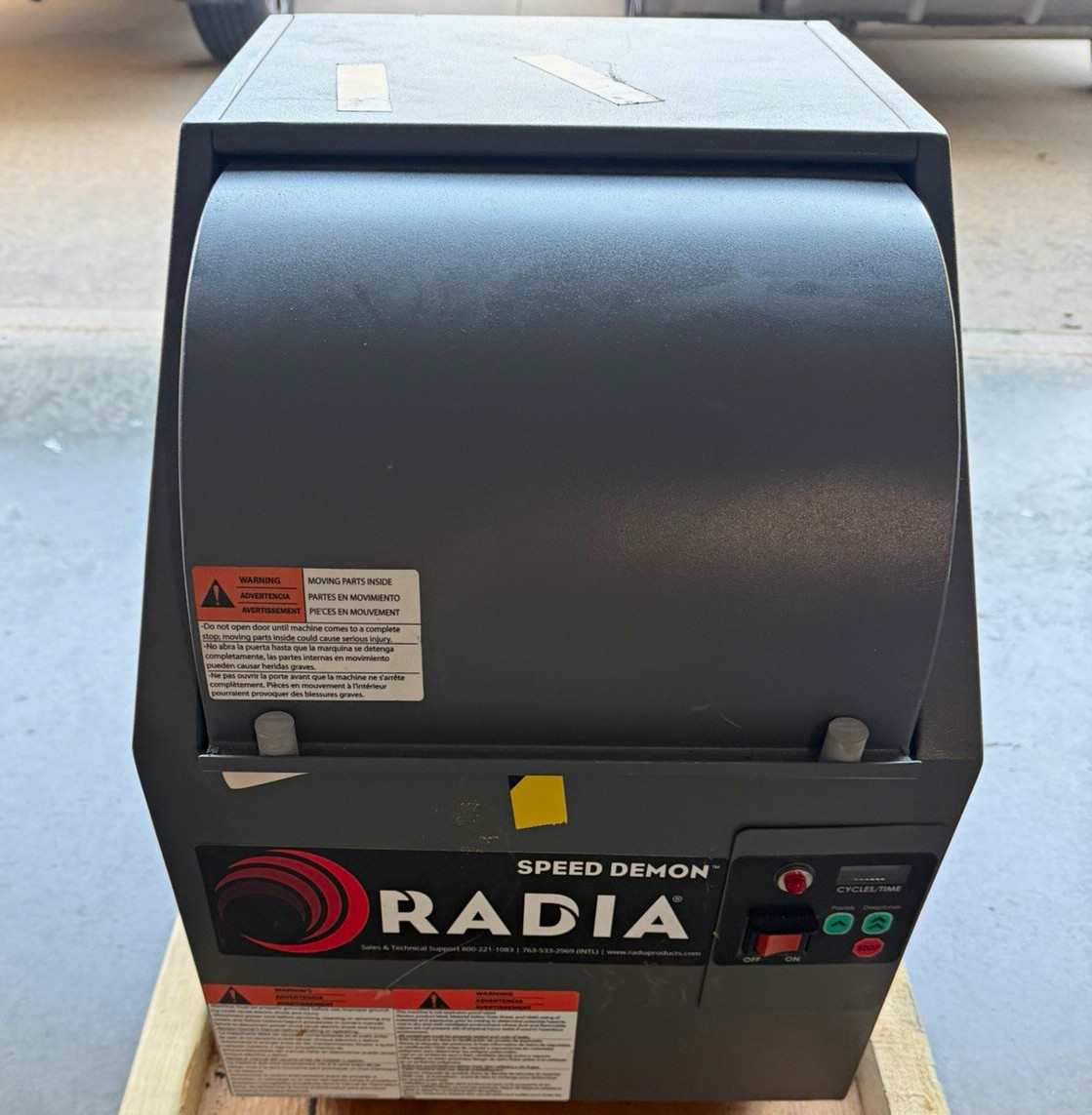 Radia Speed Demon Industrial Paint Shaker, Model: 01015PB Radia Speed Demon Industrial Paint Shaker, Model: 01015PB