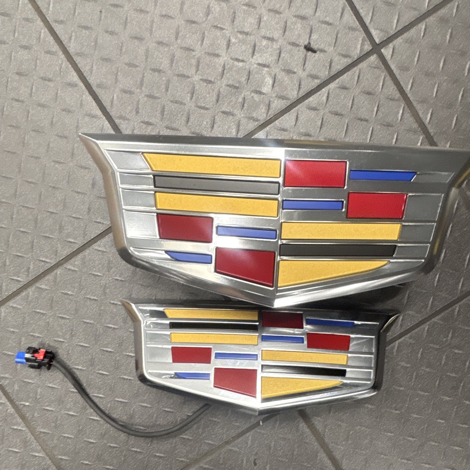 2026 Cadillac Escalade Front And Rear Emblem