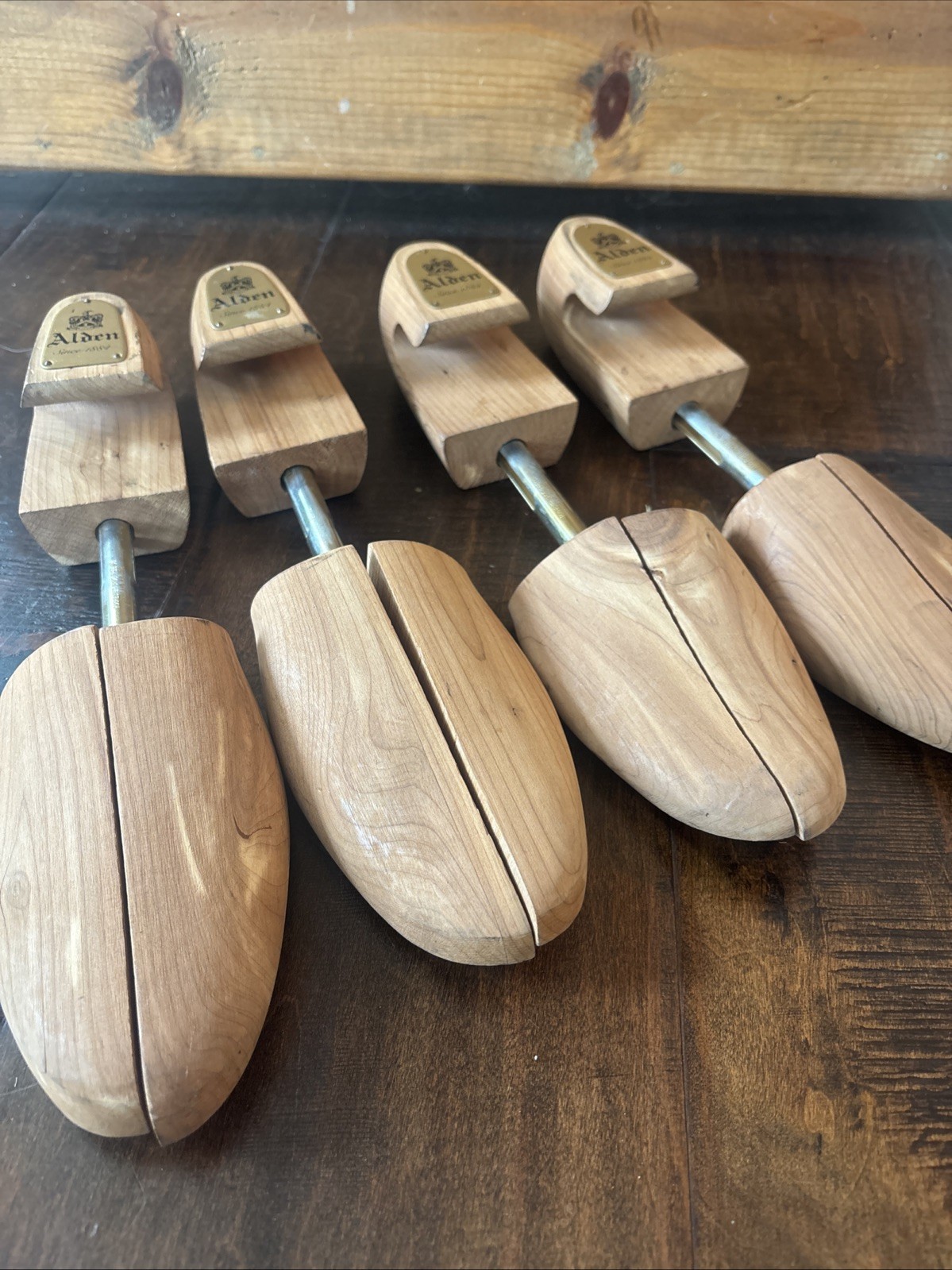 Vintage Alden Since 1884 Cedar Shoe Trees Set Of 2 (4 Trees) Vintage Alden Since 1884 Cedar Shoe Trees Set Of 2 (4 Trees)