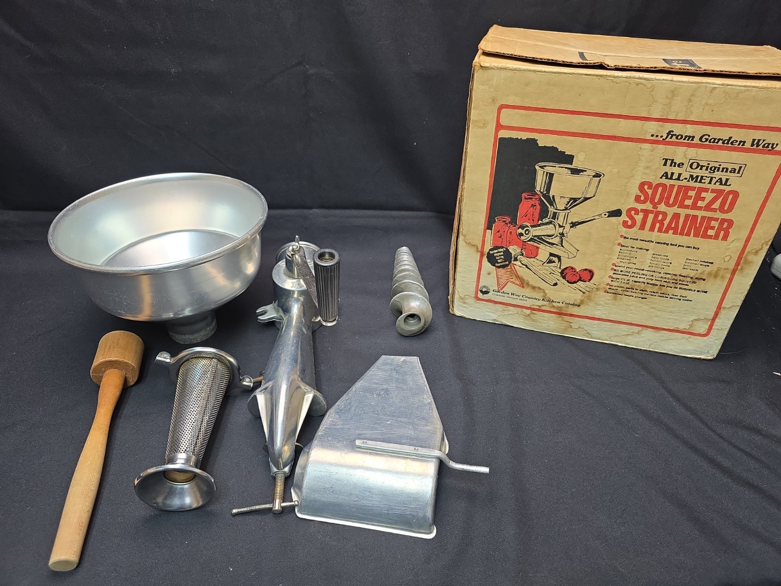 VINTAGE The Original All Metal Squeezo II Strainer by Garden Way w/ Orig Box VINTAGE The Original All Metal Squeezo II Strainer by Garden Way w/ Orig Box