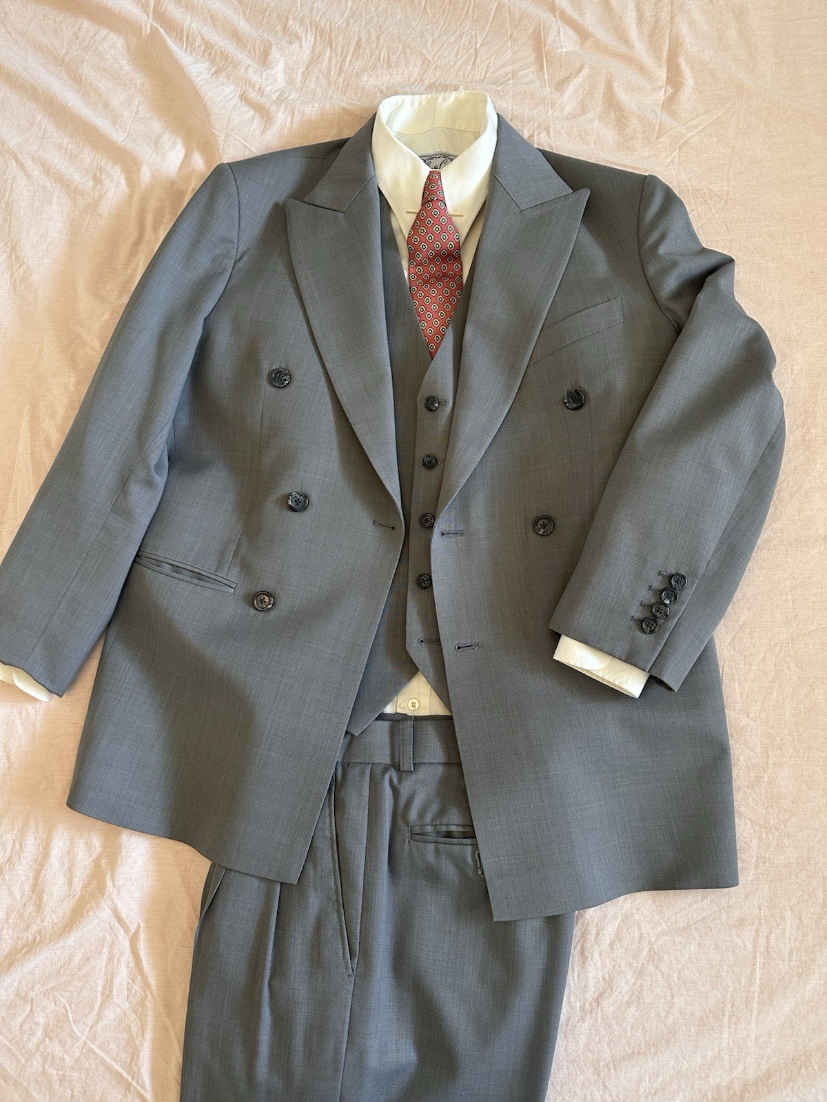 Custom Tailored Men’s Vintage Style Double Breasted 3-Piece Suit Pleats Vest