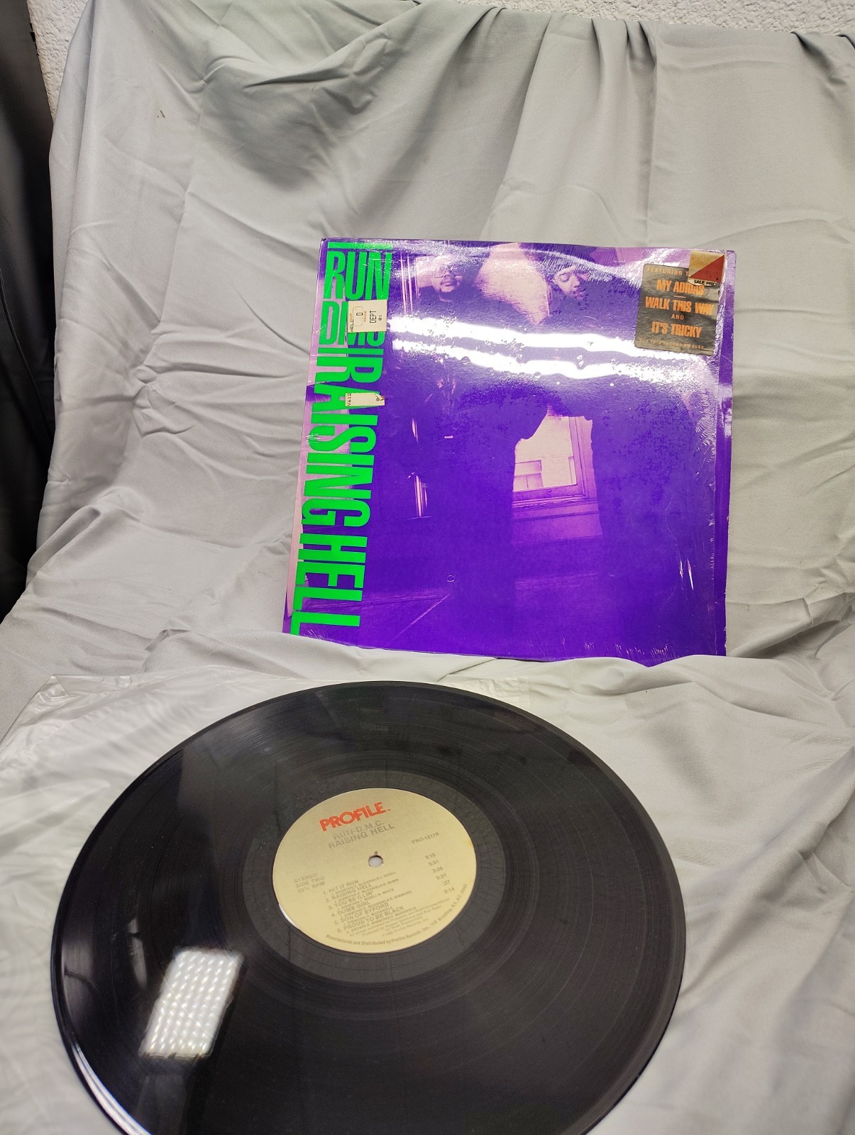 RUN-DMC - RAISING HELL - PROFILE PRO 1217 - LP VINYL 12 RUN-DMC - RAISING HELL - PROFILE PRO 1217 - LP VINYL 12