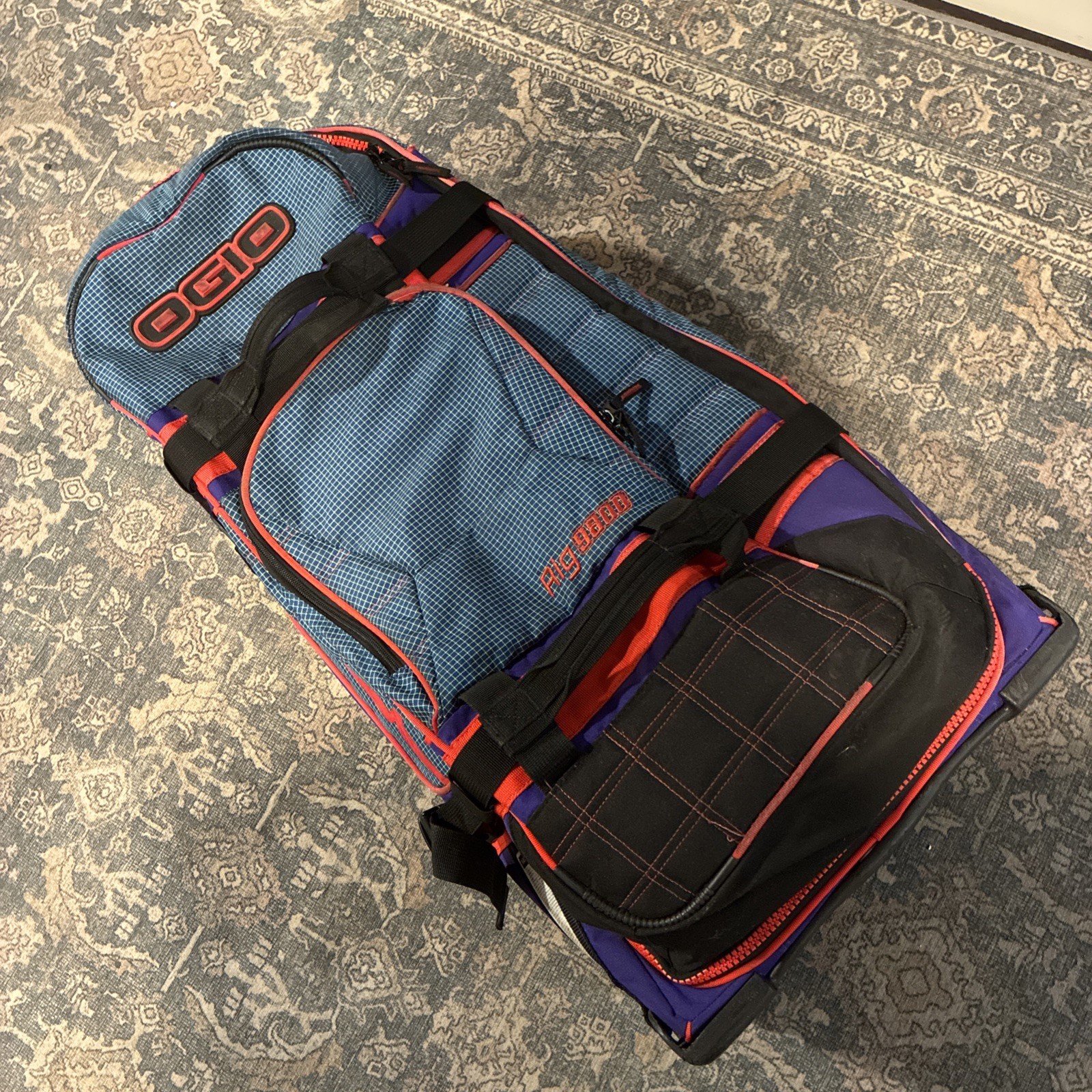 OGIO Rig 9800 Gear Bag Sled Duffle Rolling Rare Colorway Vtg Retro Sports Snow