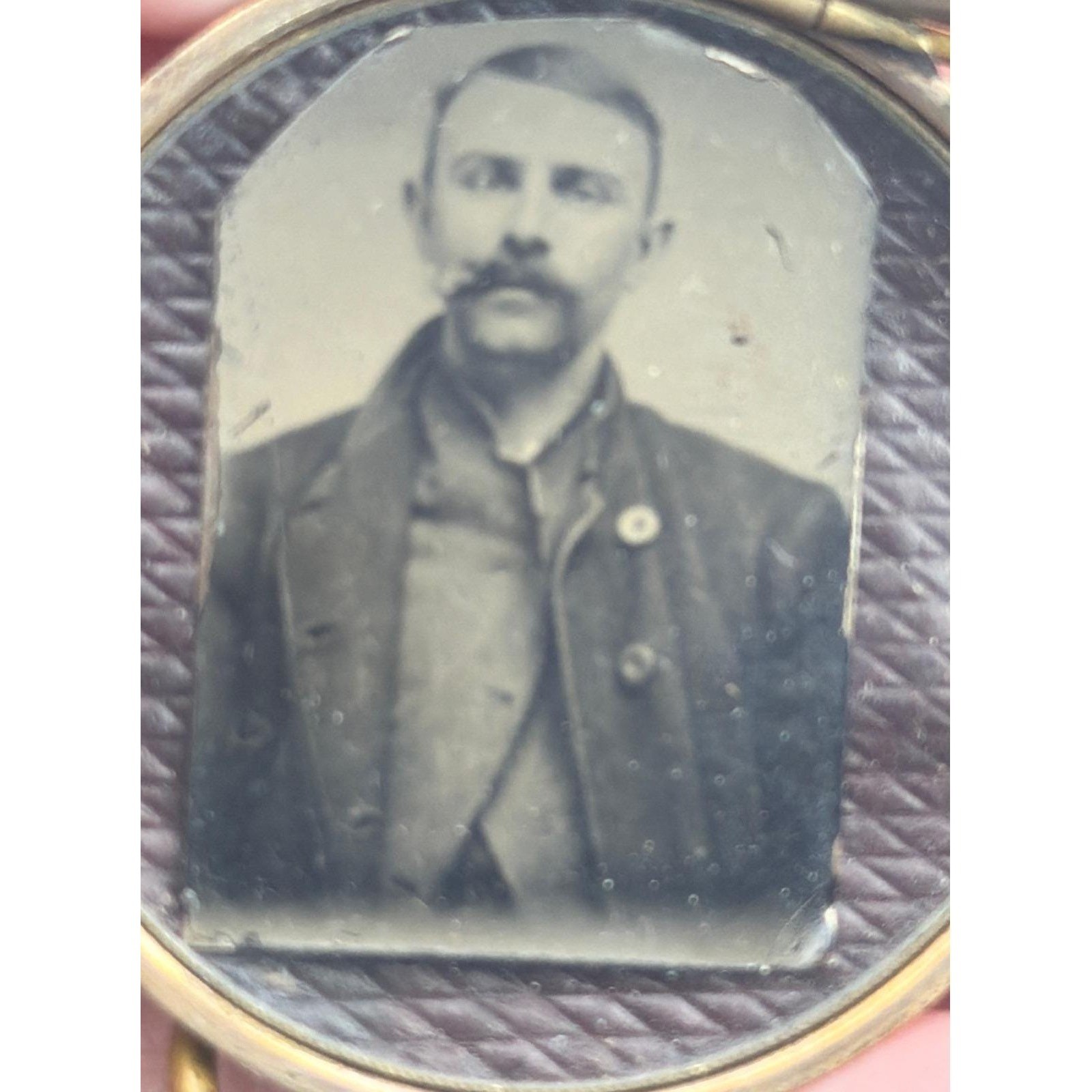 Antique Civil War Era Gold Filled Mourning Locket Tintype Photo 1 5/8