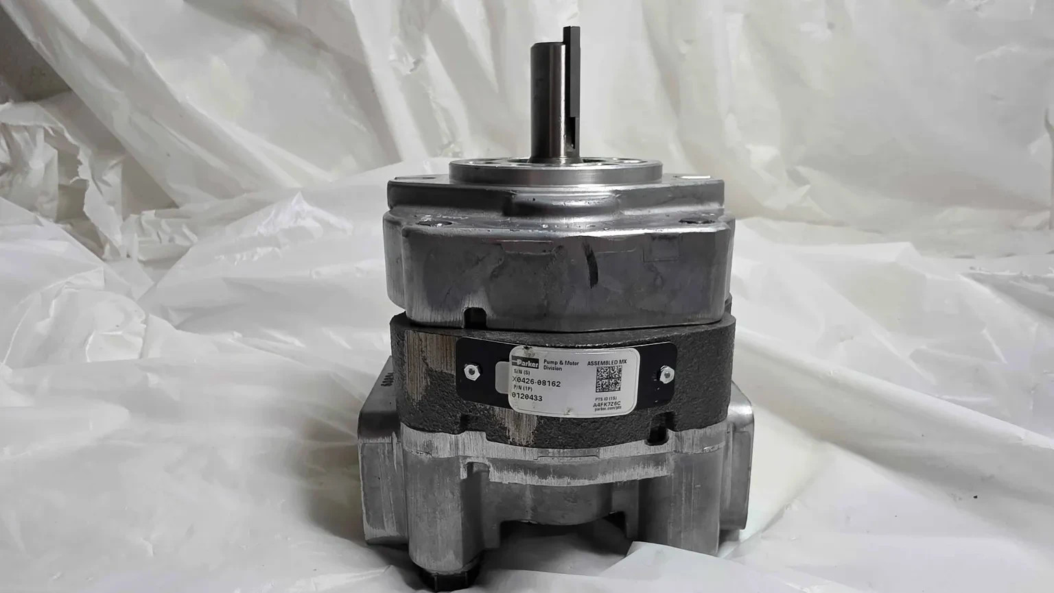 Parker 0120433 Cast Iron & Aluminum Hydraulic Gear Pump 3000 PSI 3600 RPM