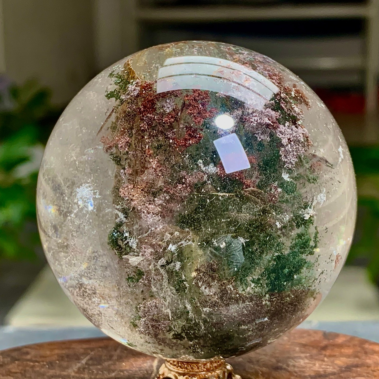 311G Natural Green Ghost Crystal Quartz Ball Crystal Sphere Mineral Specimen