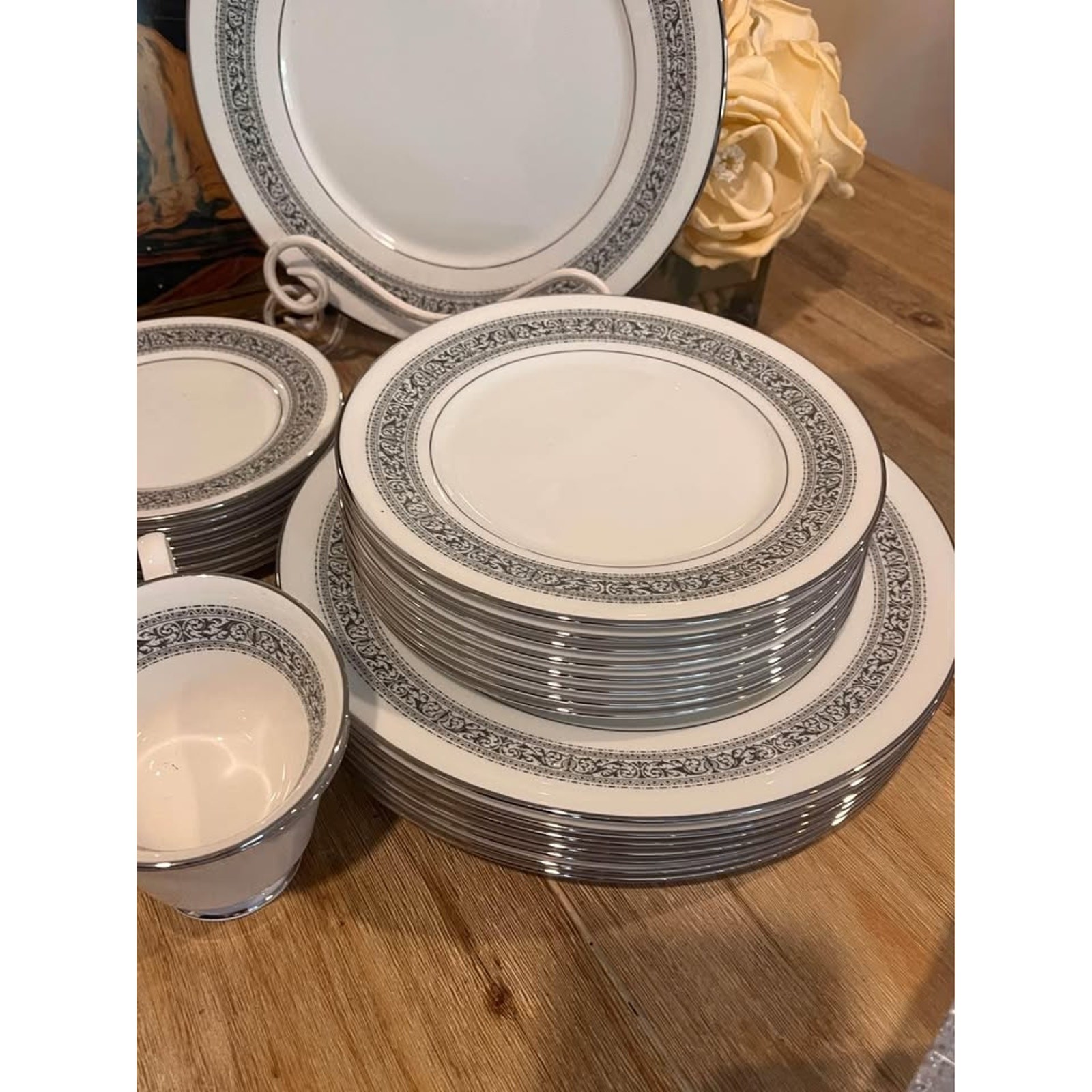 Vintage 1970 Lenox OXFORD Bone China FILIGREE  Made in the USA Service For 8