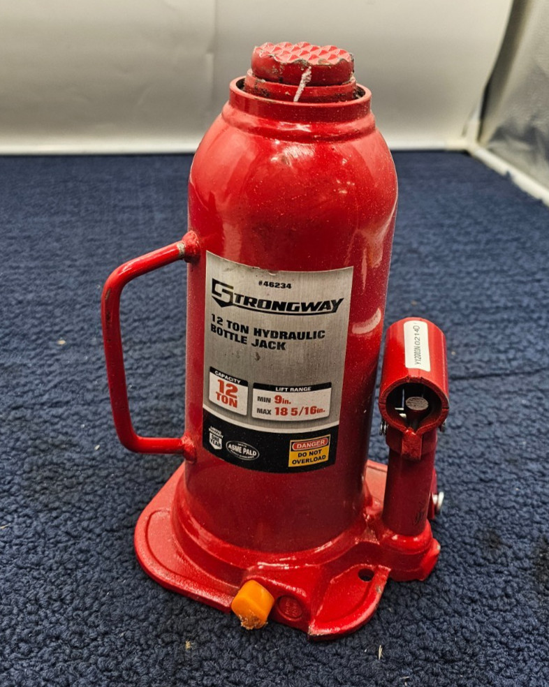 STRONGWAY 46234 12-TON HYDRAULIC BOTTLE JACK WITH WELDED BASE - MISSING HANDLE