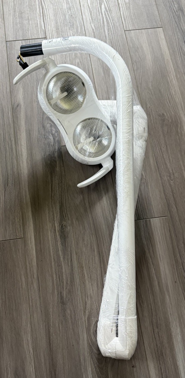 Anthos/ Castellini Venus Plus LED Dental Operatory Multi Axis Light