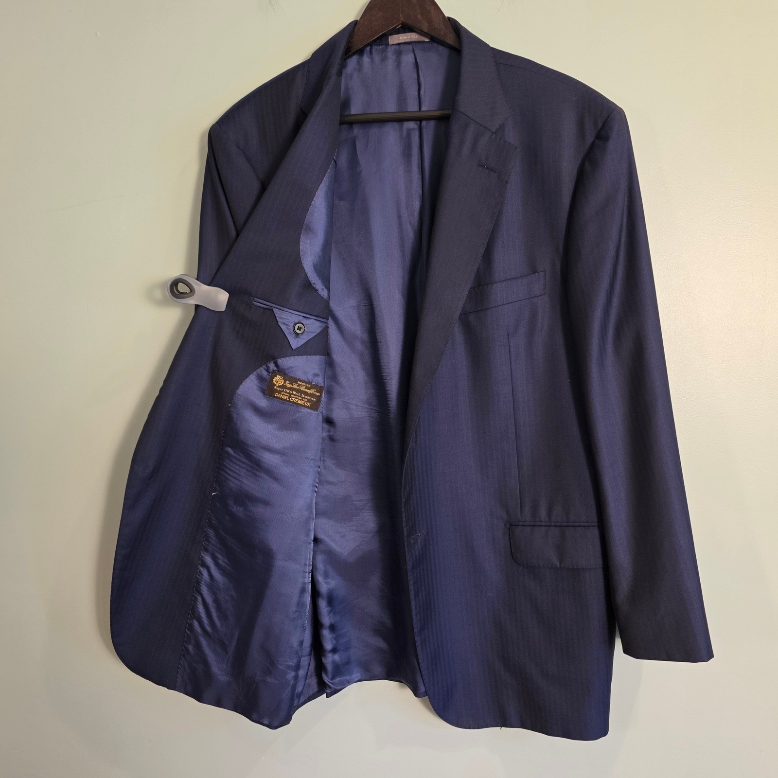 Daniel Cremieux Loro Piana Super 170s Wool Silk Blazer Navy Blue 44R USA Made Daniel Cremieux Loro Piana Super 170s Wool Silk Blazer Navy Blue 44R USA Made