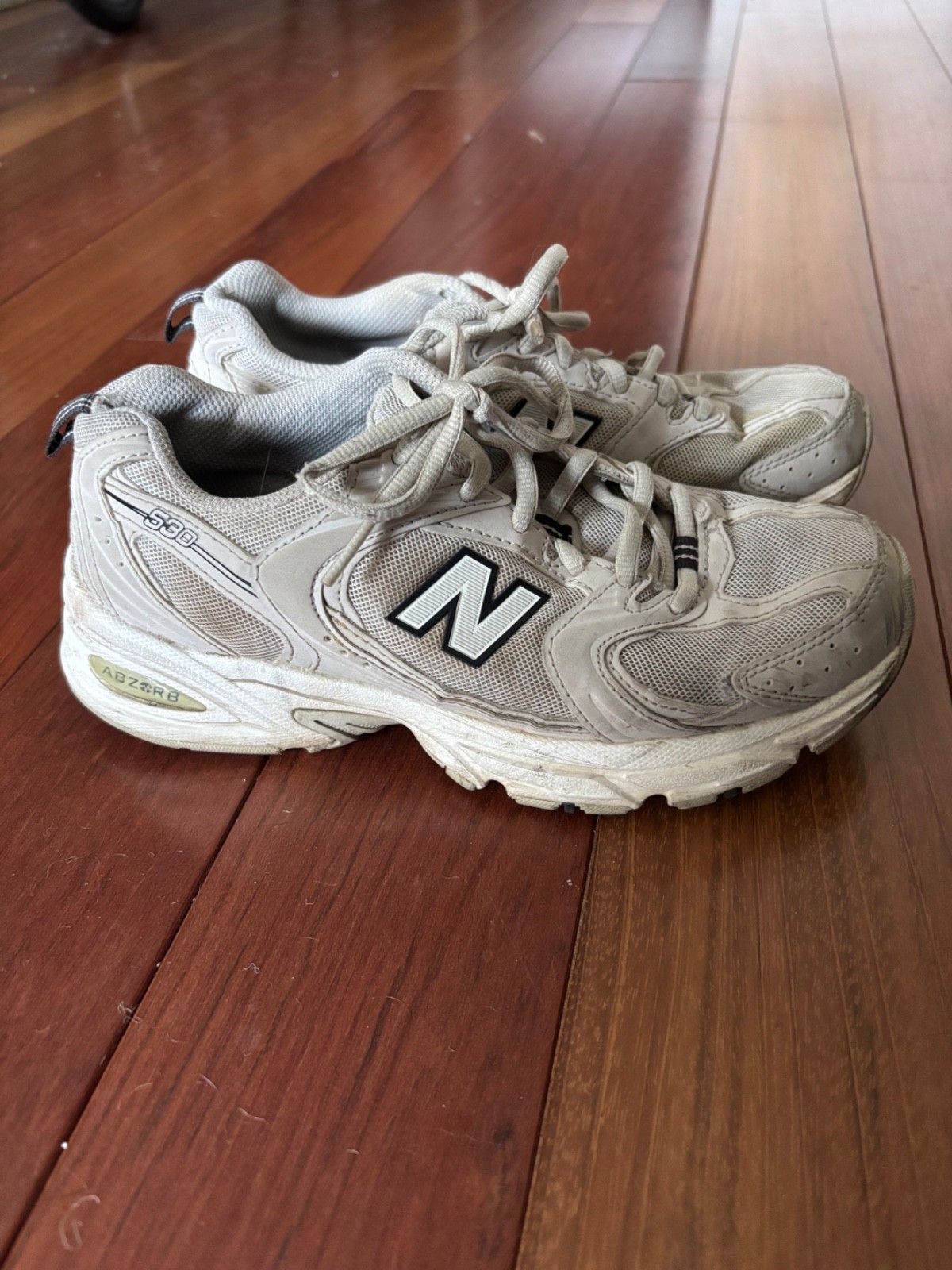 Size M4.5/W6 - New Balance 530 Running Shoes Sneakers Ivory