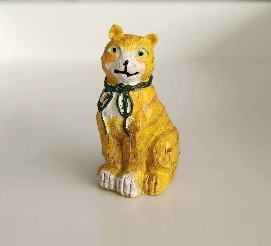 Vintage Resin Folk Art Style Seated Orange Cat Figurine with Bow 1.5\ Vintage Resin Folk Art Style Seated Orange Cat Figurine with Bow 1.5\