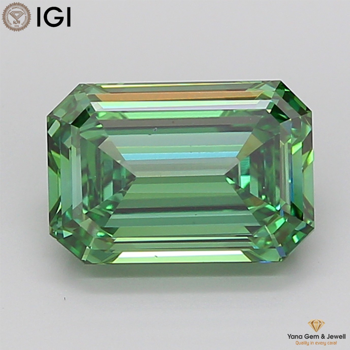 5.00 CT CVD Lab Grown Diamond Emerald Cut IGI Certified VS2 Clarity Vivid Green