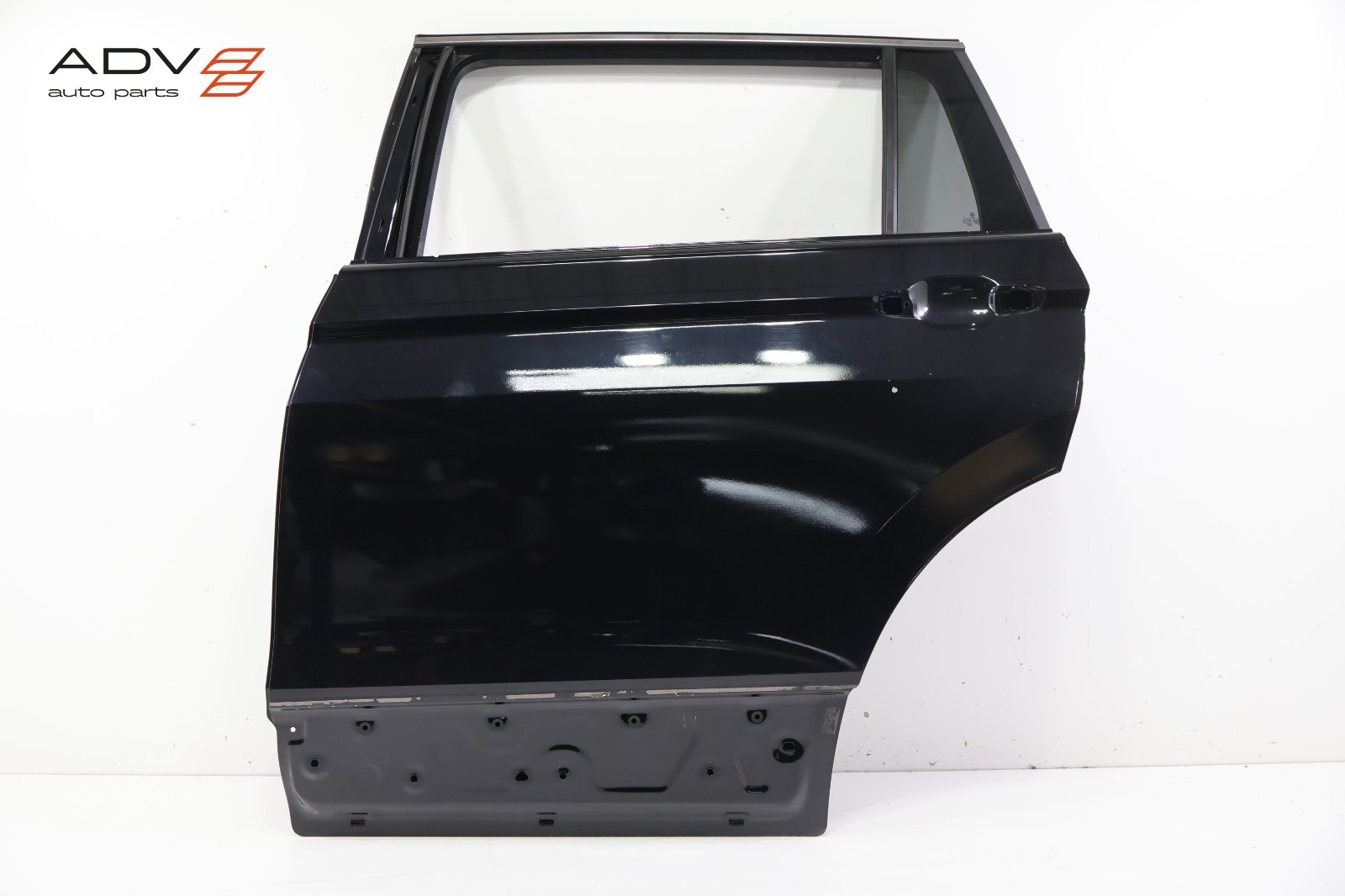 2018 - 2024 VOLKSWAGEN TIGUAN REAR LEFT DRIVER SIDE DOOR SHELL COVER PANEL OEM