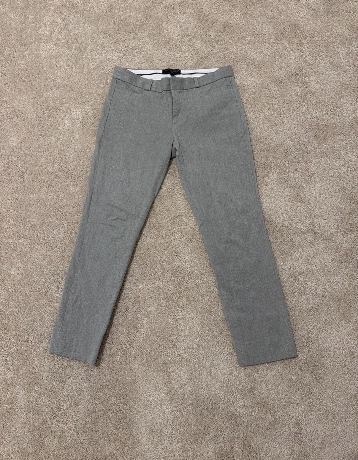 Banana Republic Women\'s Gray Solid Flat Front Dress Pants Size 6 Regular