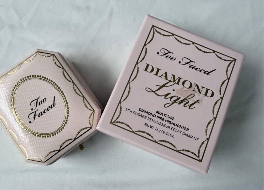 Two Faced Diamond Light Multi-Use Diamond Fire Highlighter 0.42 Oz Two Faced Diamond Light Multi-Use Diamond Fire Highlighter 0.42 Oz