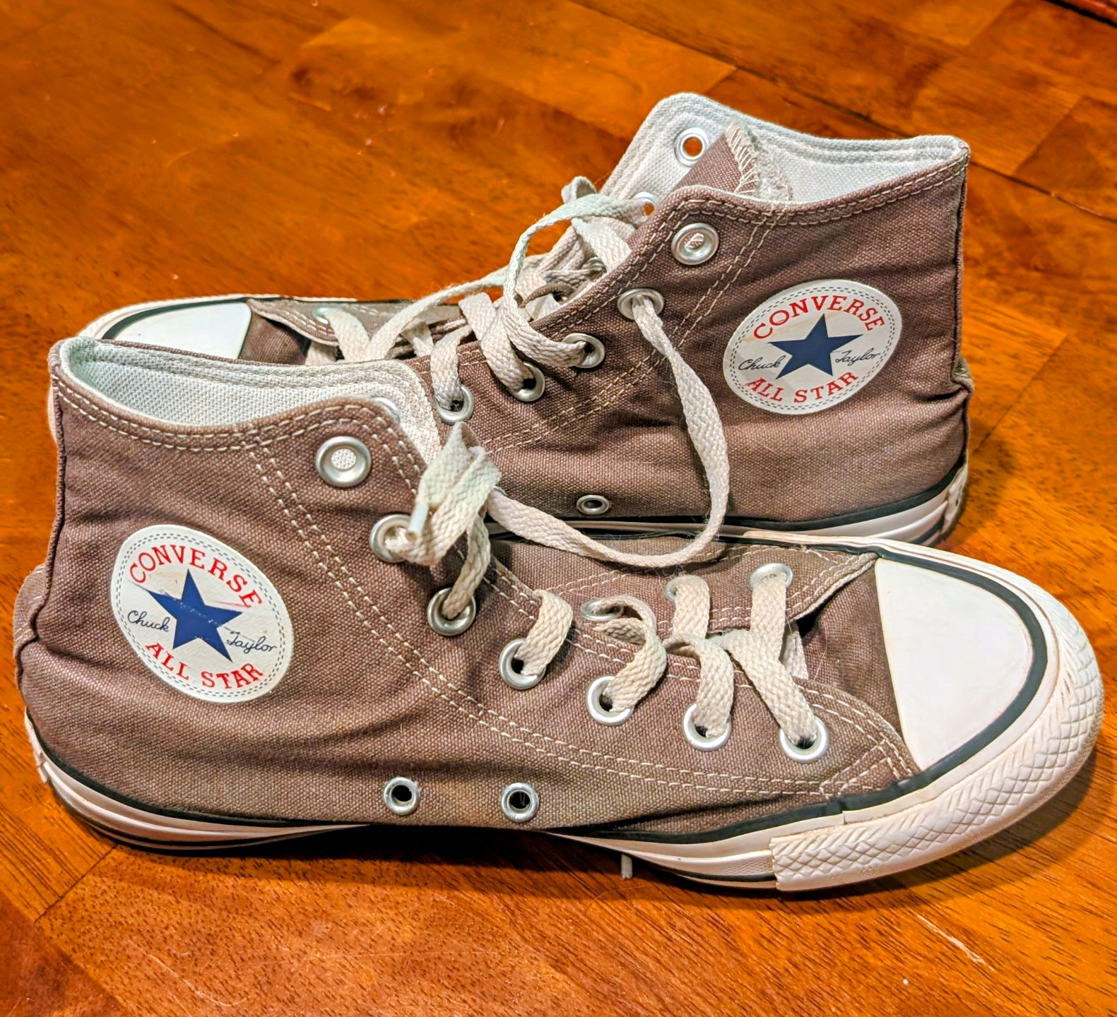 Converse Chuck Taylor All Star Men’s High Top Lace-Up Brown Sneakers