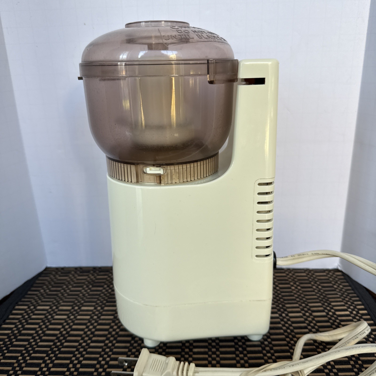 Vtg Sunbeam Oskar Jr Plus 14131 Food Processor Chopper Bowl Blade France Tested Vtg Sunbeam Oskar Jr Plus 14131 Food Processor Chopper Bowl Blade France Tested