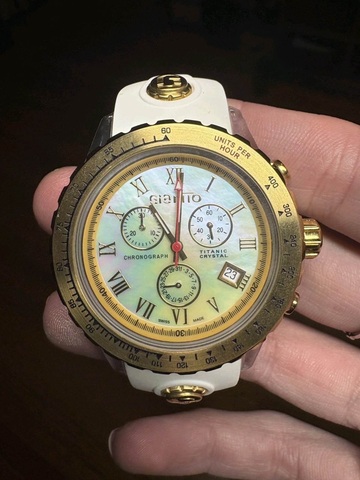 Giantto Titanic Crystal Chronograph Mother of Pearl / Gold / White