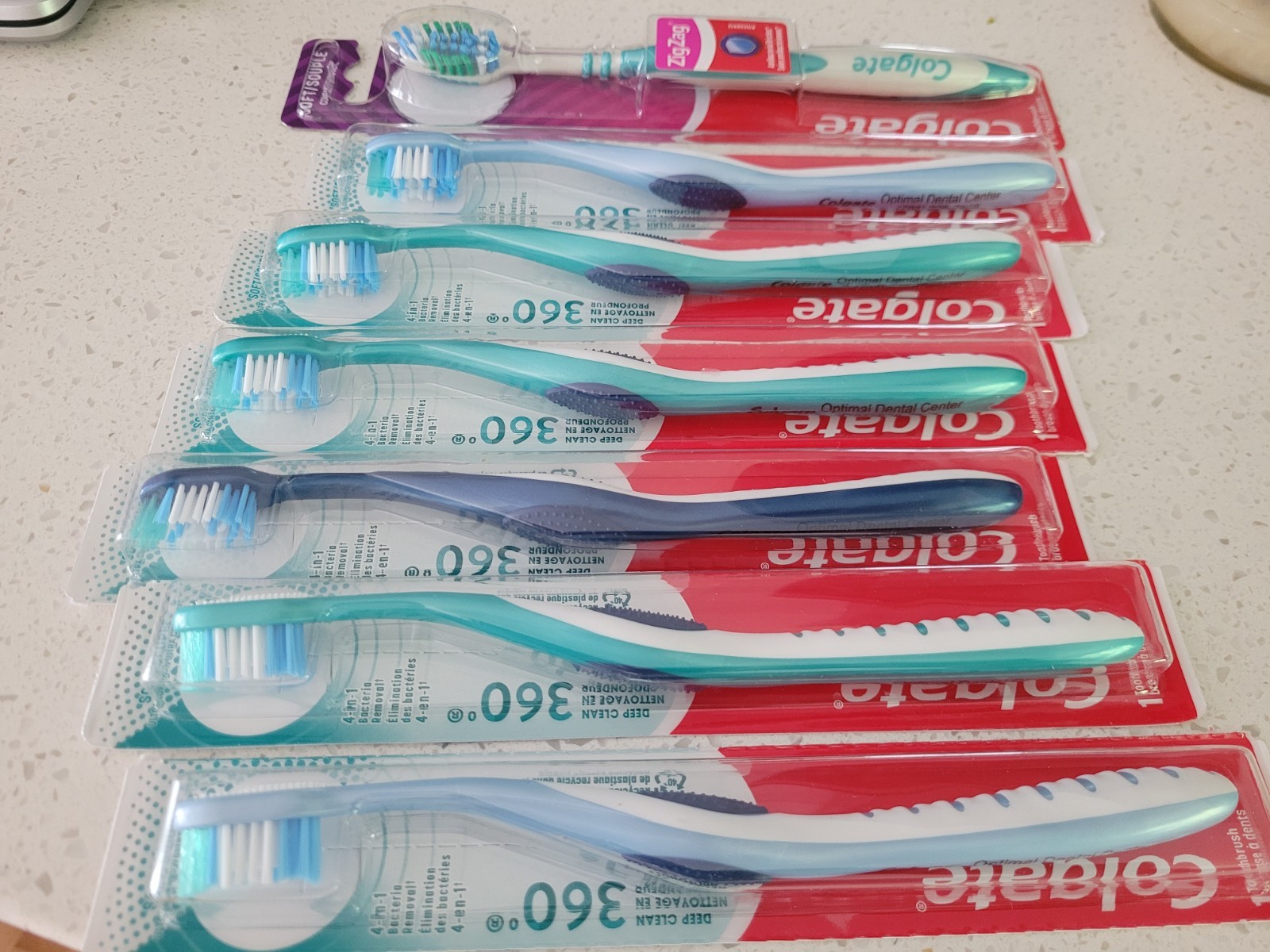 6 Colgate 360 Toothbrushes (Soft), plus 1 Zigzag brush