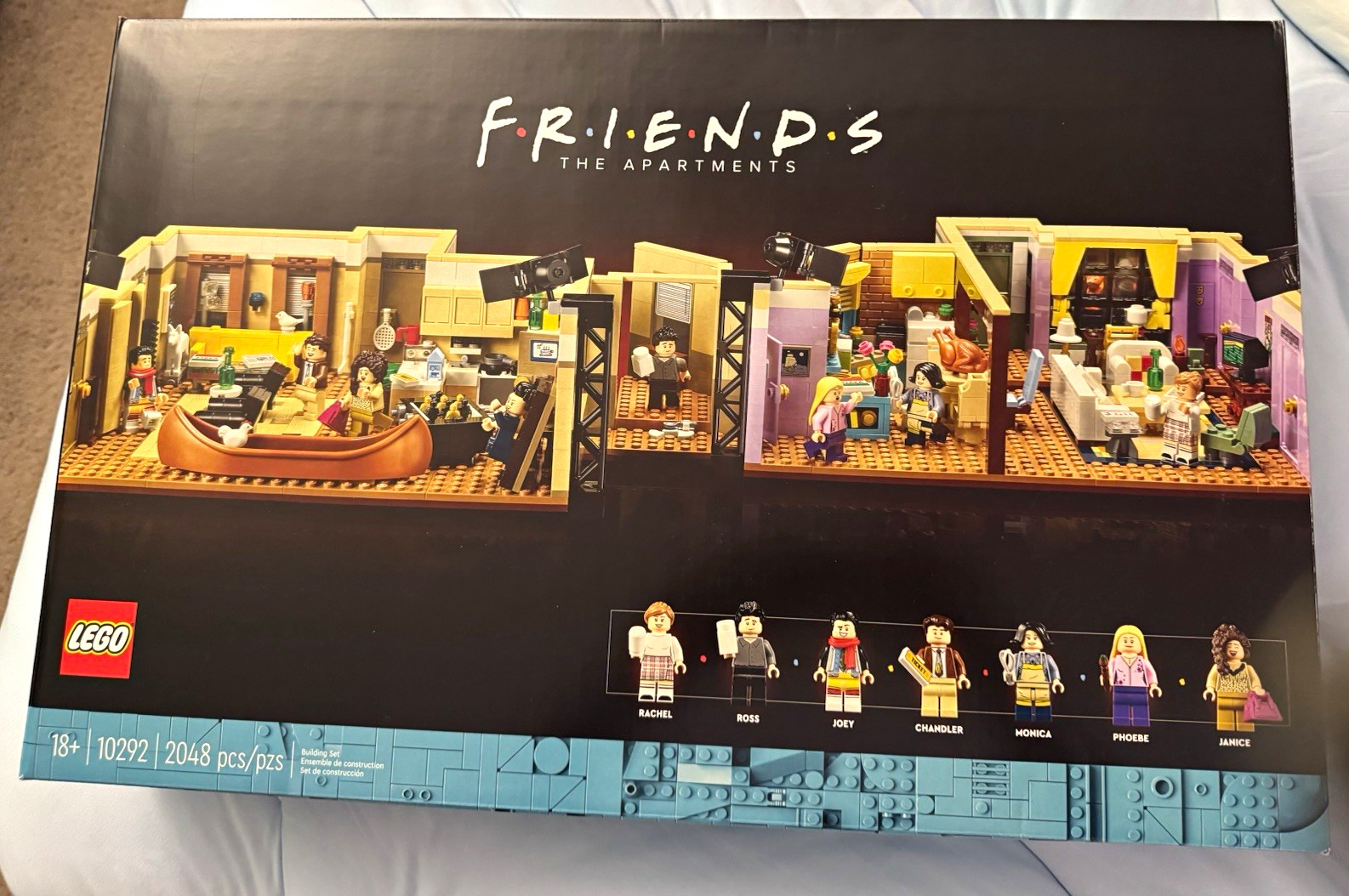 LEGO Icons FRIENDS The Friends Apartments 10292 Complete Set 2048 pcs 18+ Box