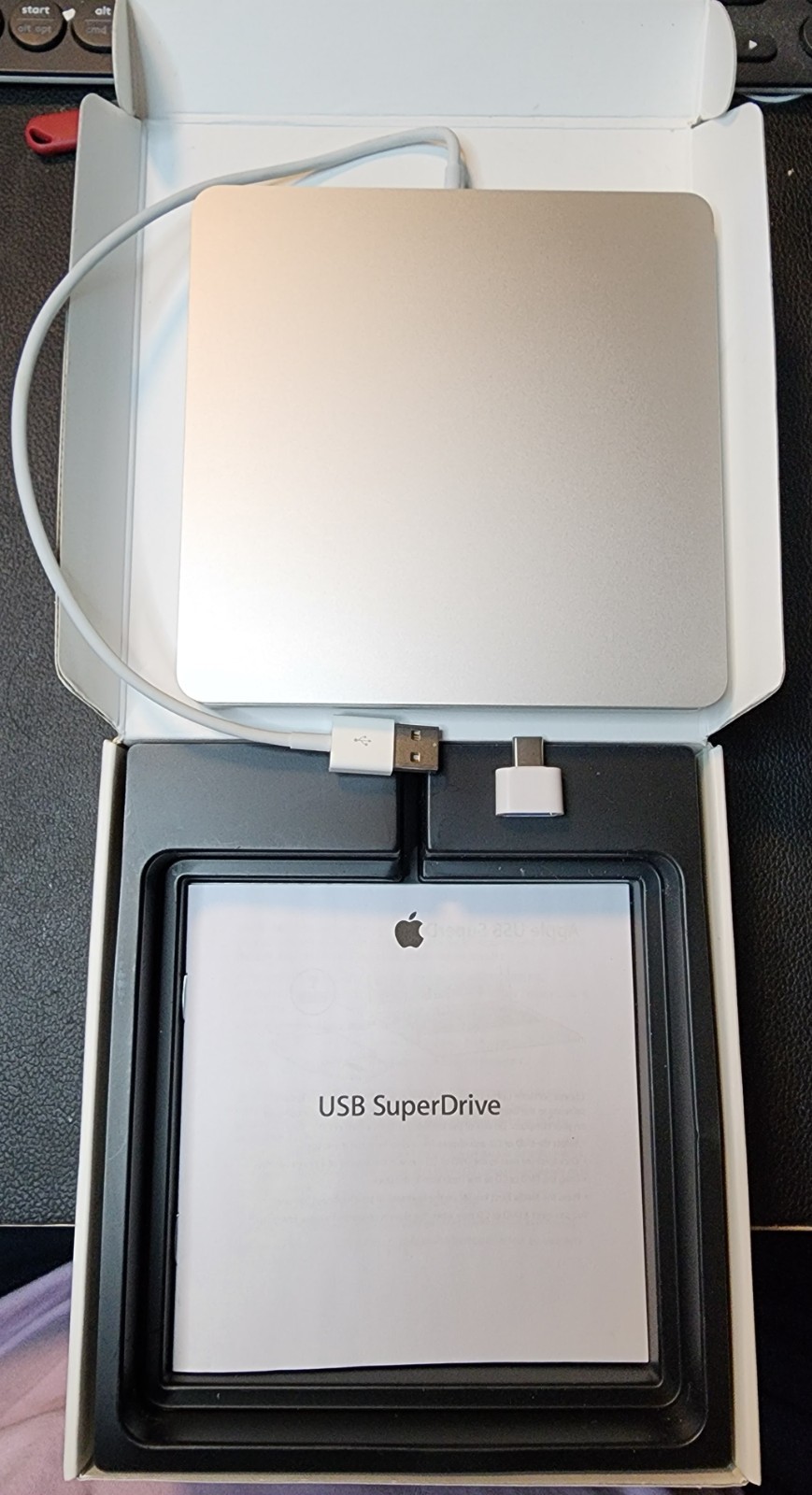 Apple USB SuperDrive Model A1379 MD564LL/A Excellent Condition Tested Open Box Apple USB SuperDrive Model A1379 MD564LL/A Excellent Condition Tested Open Box