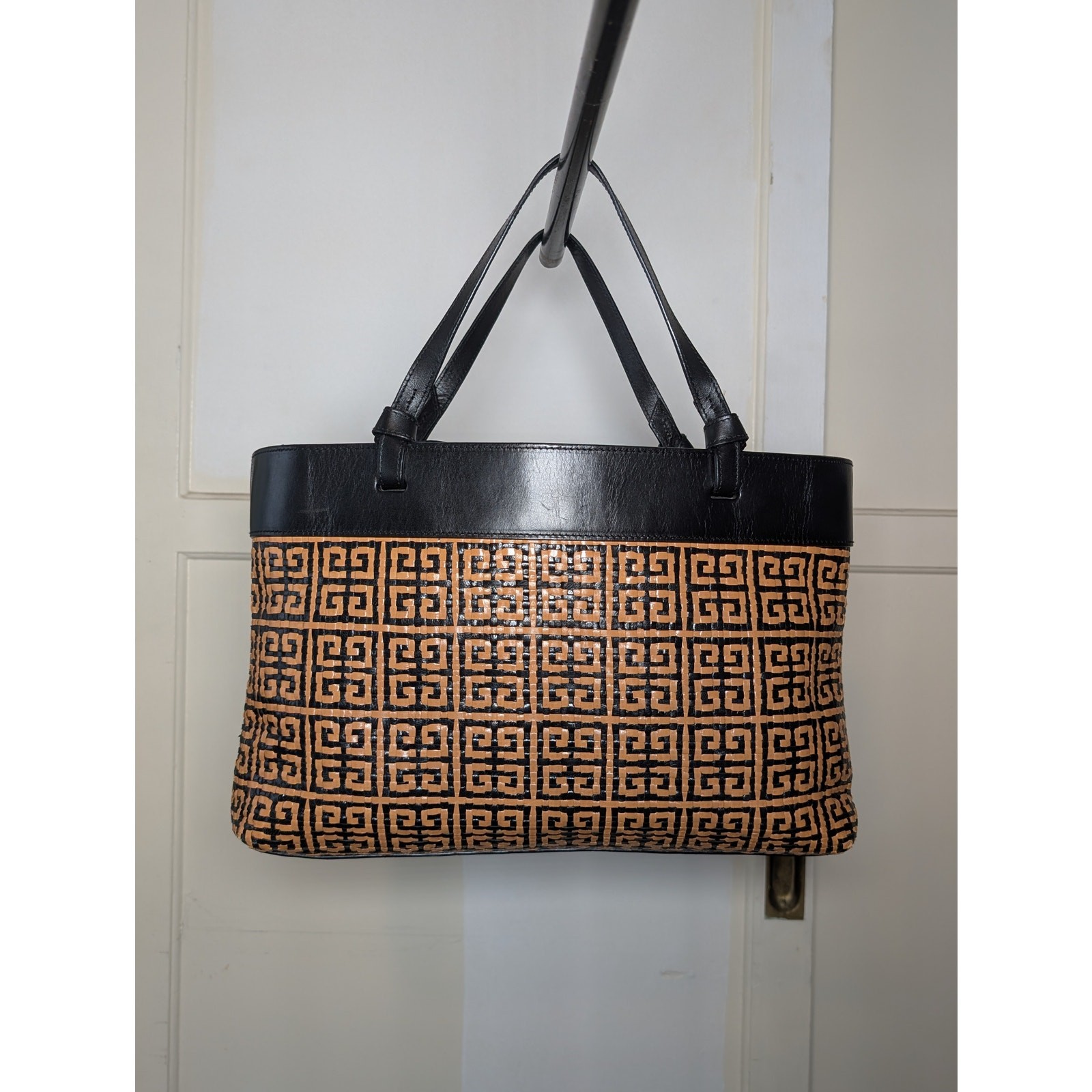 Givenchy 4 G Antigona Leather Orange & Dark Brown Handbag w/ Baby Pouchette Givenchy 4 G Antigona Leather Orange & Dark Brown Handbag w/ Baby Pouchette