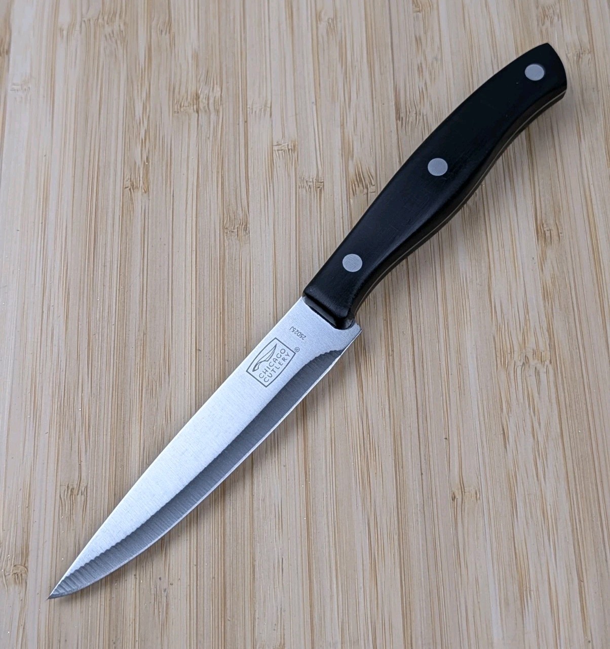 Chicago Cutlery ELLSWORTH 4.5-in STEAK Knife SINGLE, Triple-Rivet Handle, NEW